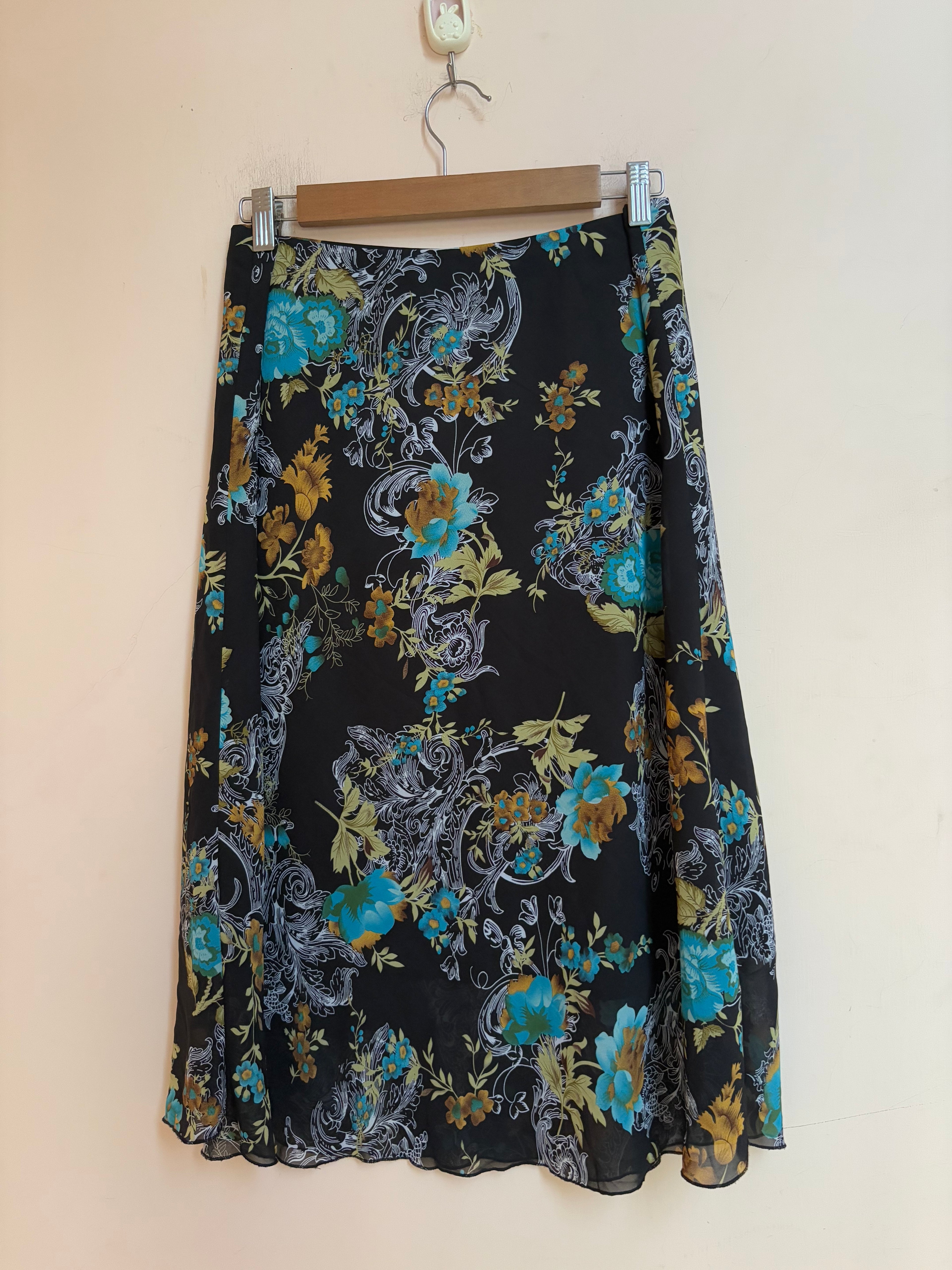 Black floral skirt(30-40inch)