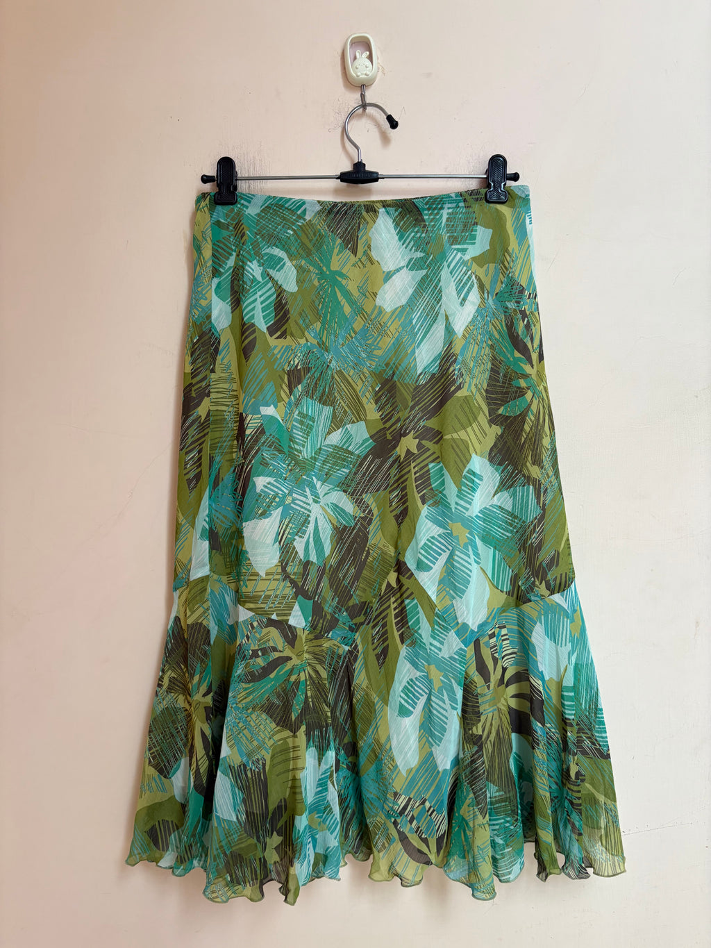 Sixth sense green floral skirt(28-32 inch)