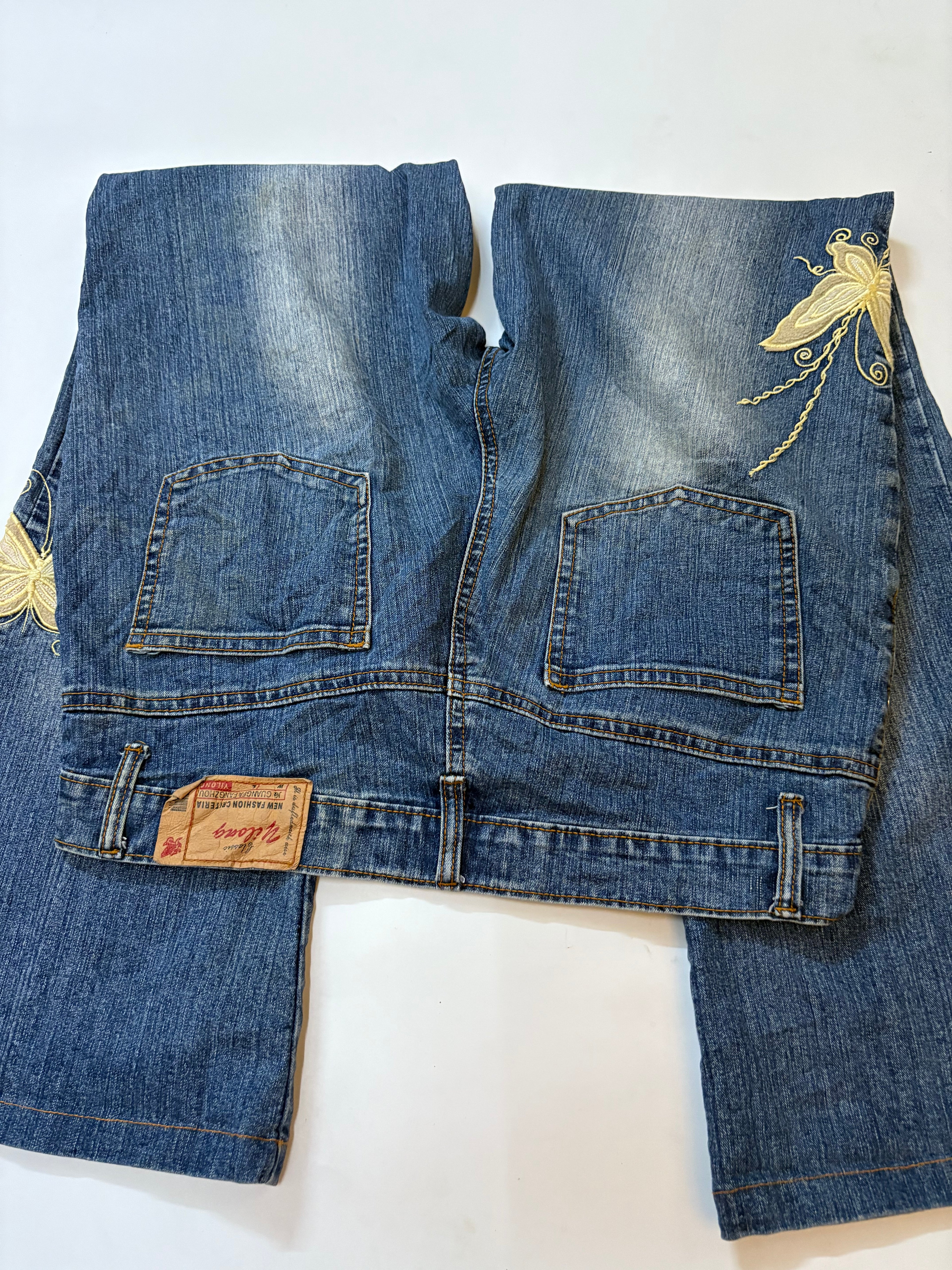 butterfly high rise jeans (34inch)