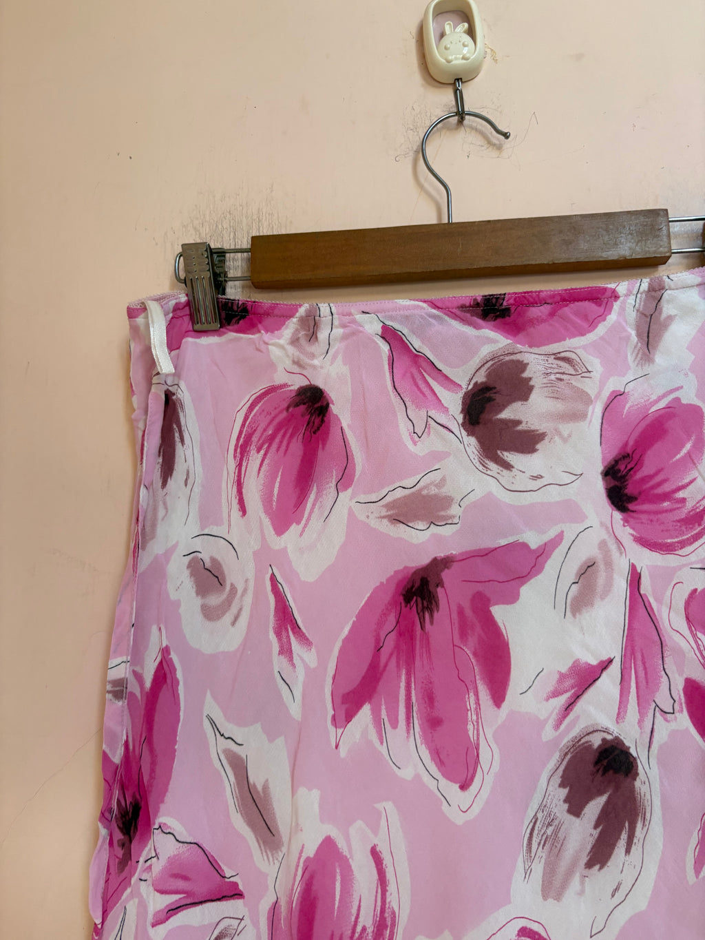 Blu motion pink floral skirt(32-36 inch)