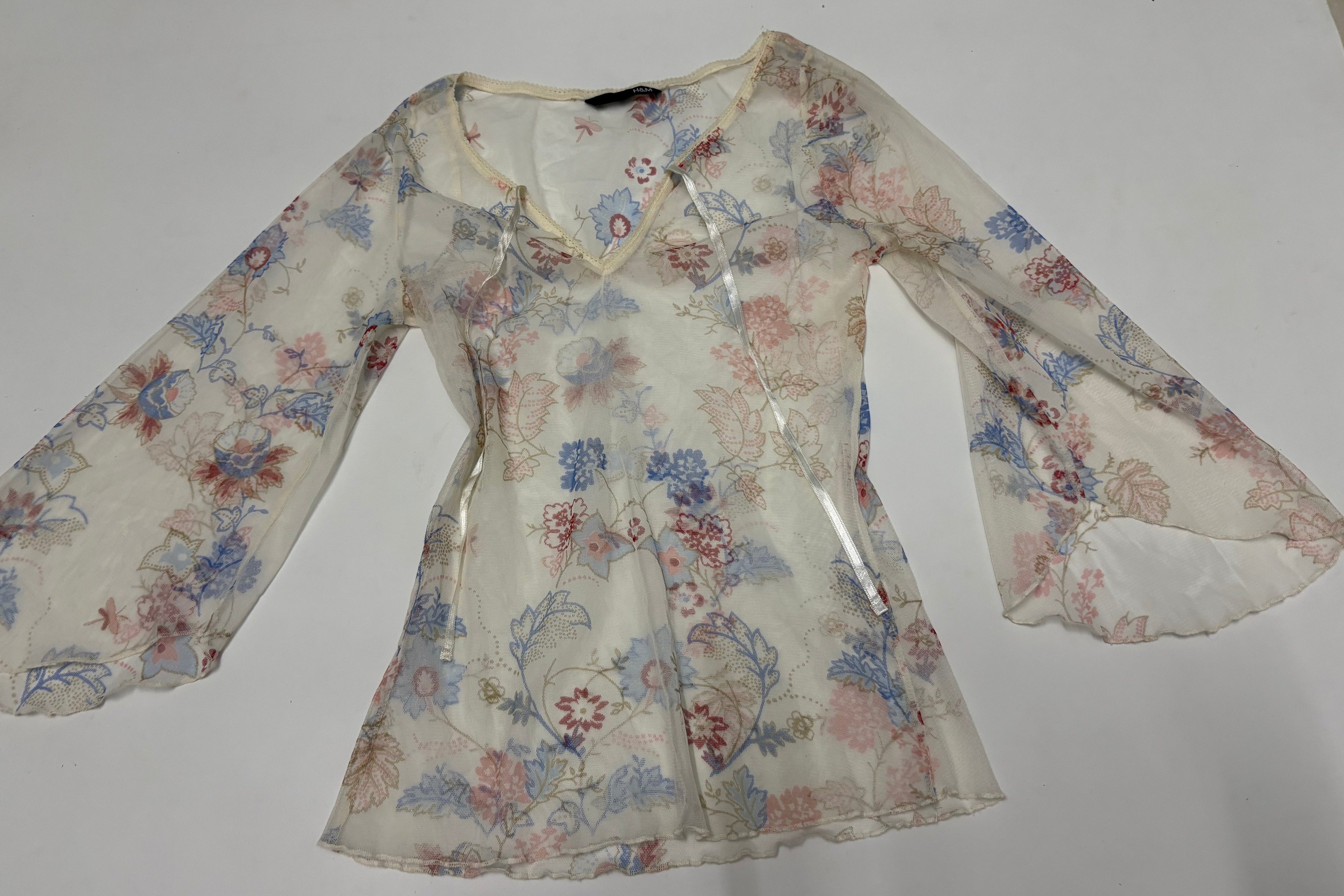 H&M mesh floral top(32inch)