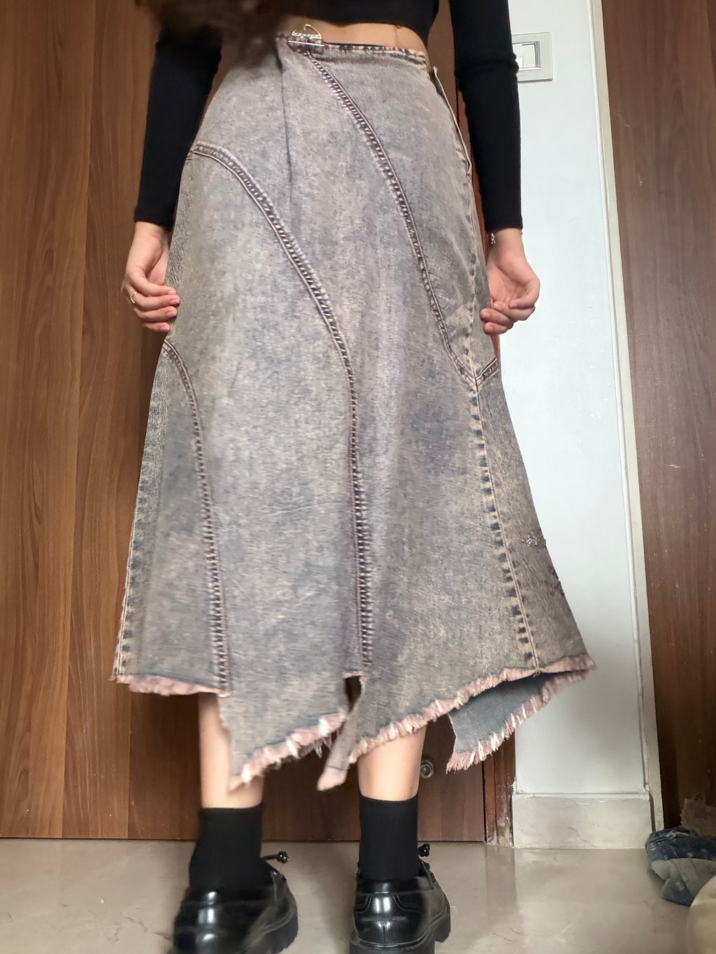 Greyish purple floral beaded denim skirt(30-32 inch)