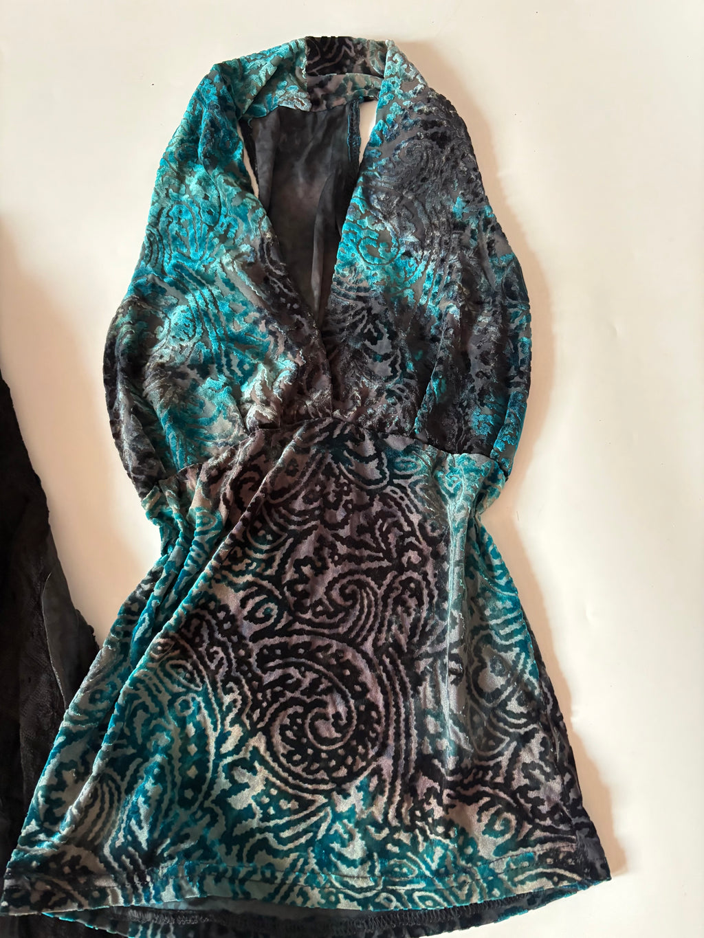 blue velvet top (32inch)