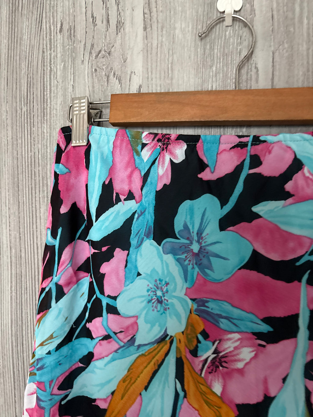 Beechers brook floral skirt(32inch)