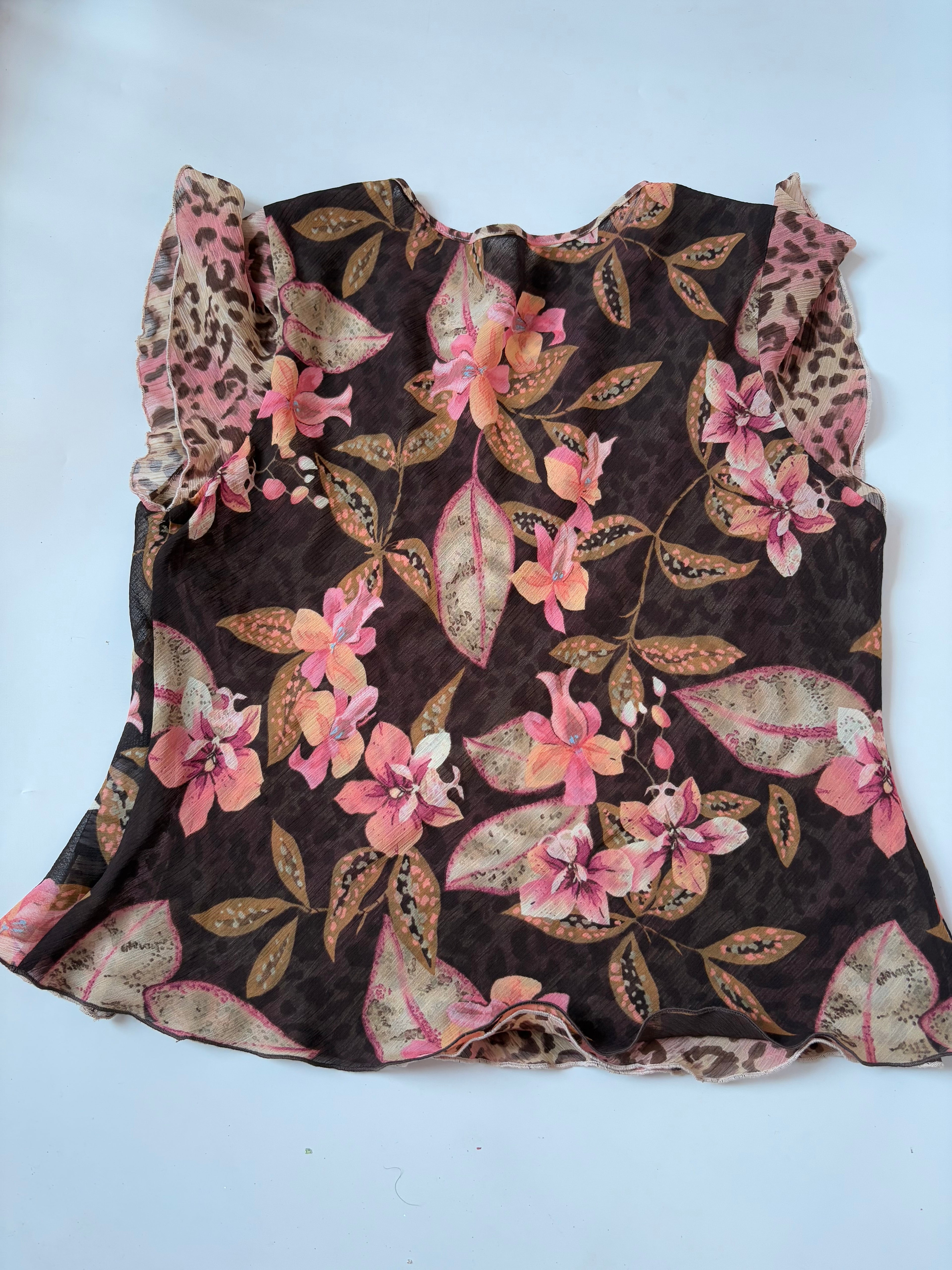 Floral brown top with leopard print(44-48 inch)