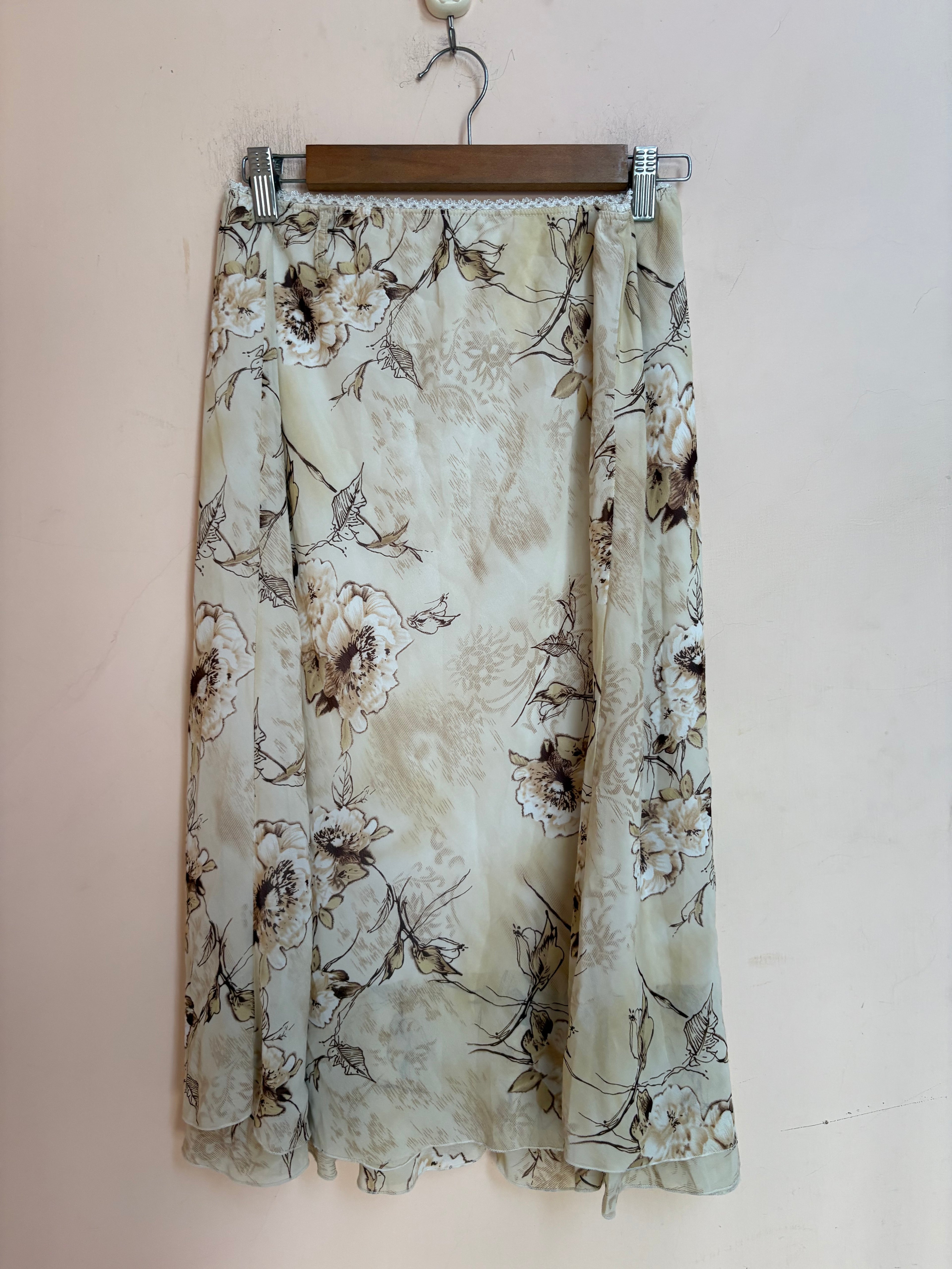 Beige floral skirt(32-36 inch)