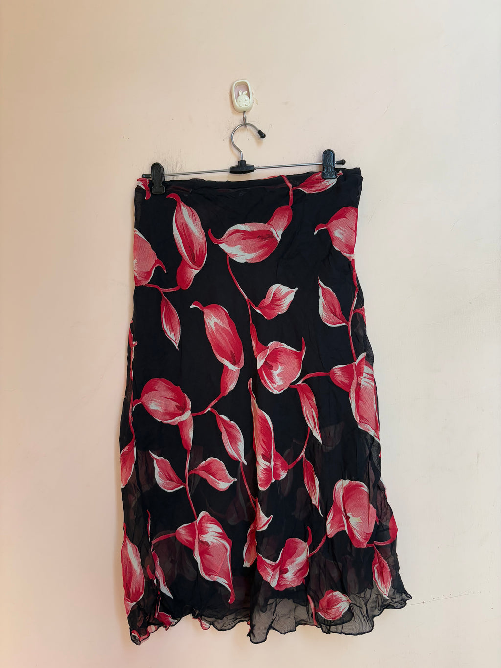 Leaves black skirt(38-40 inch)