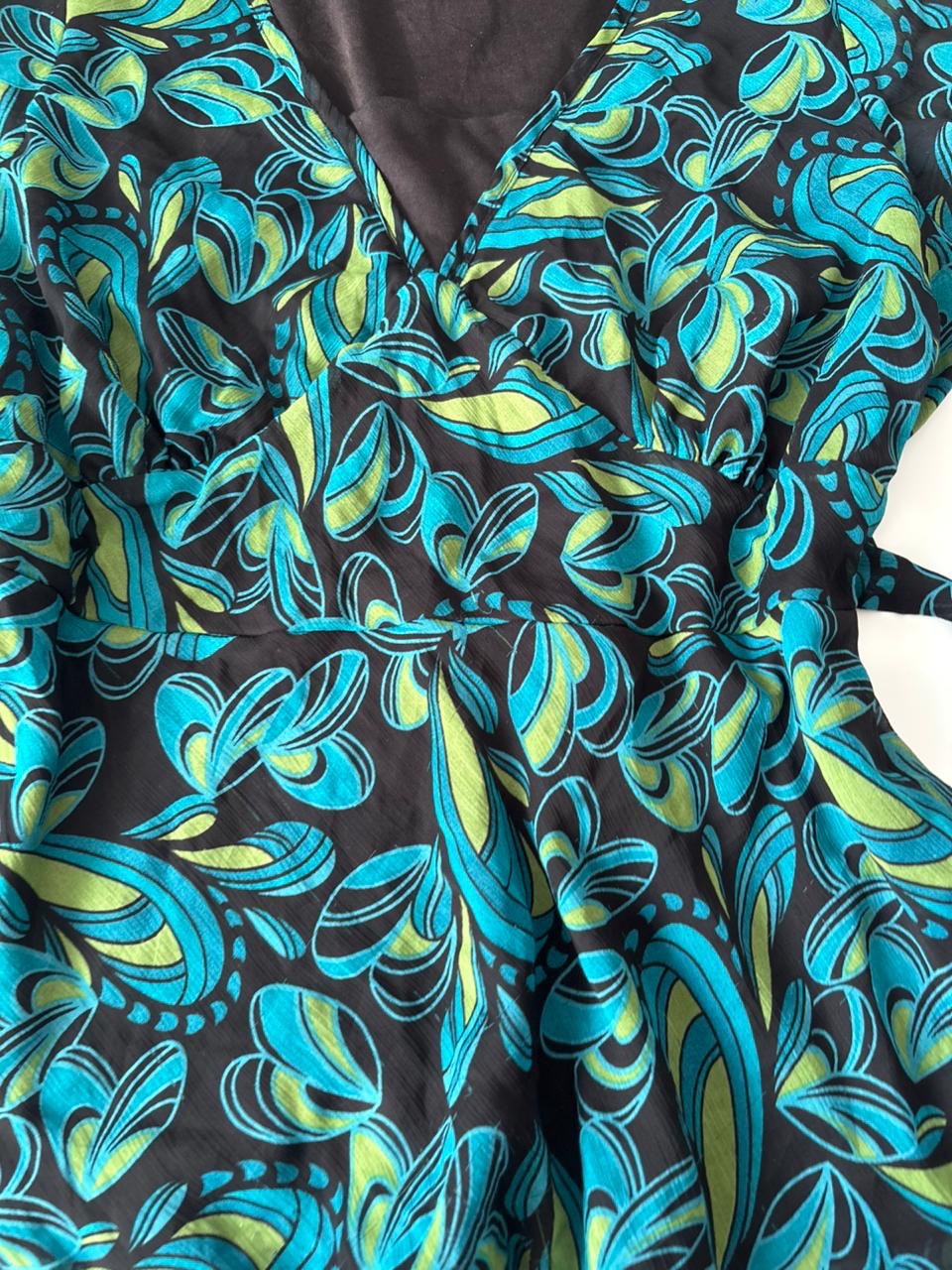 Floral blue/black top(44-46 inch)