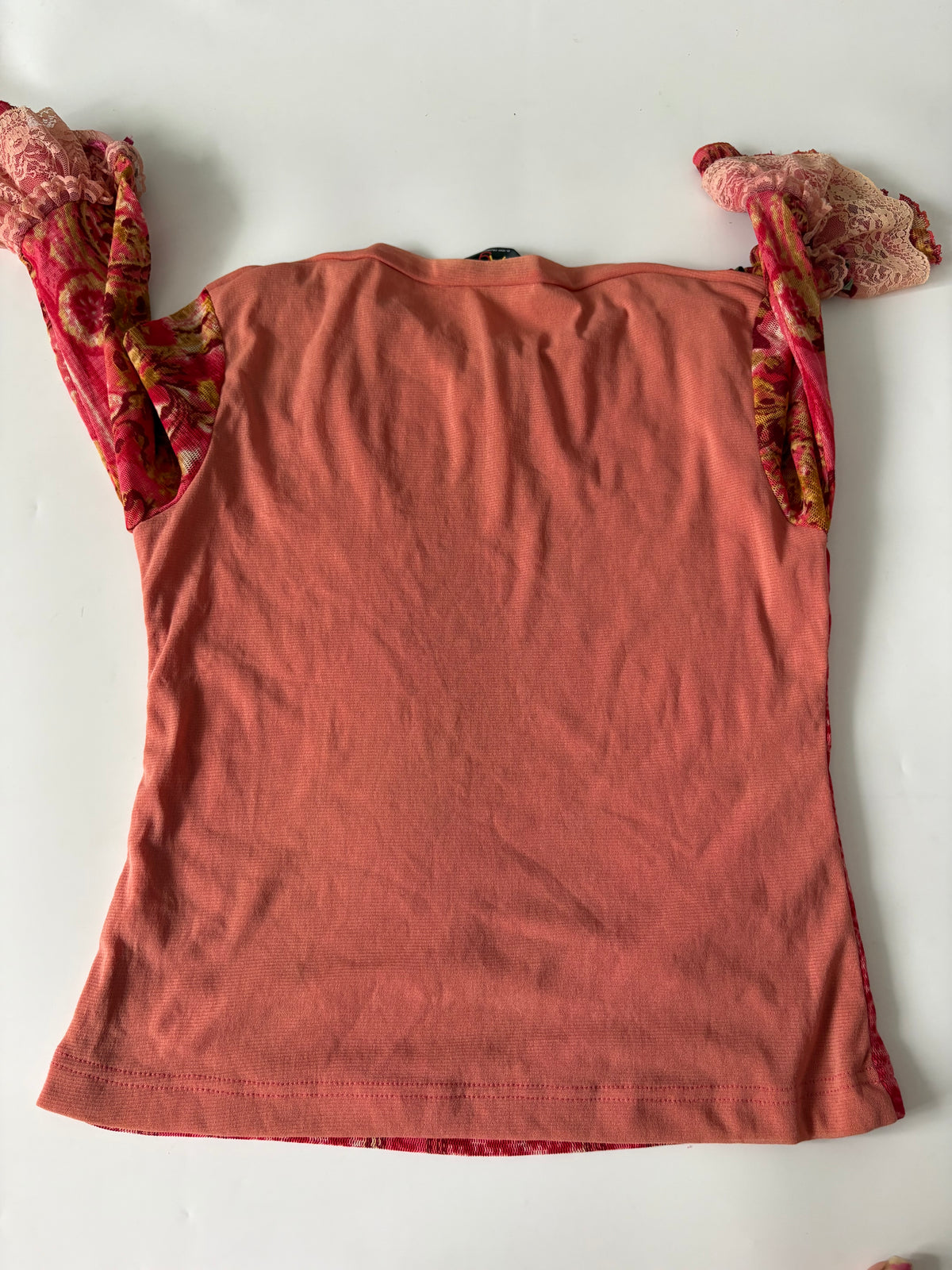 A9 Hot pink artistic top(