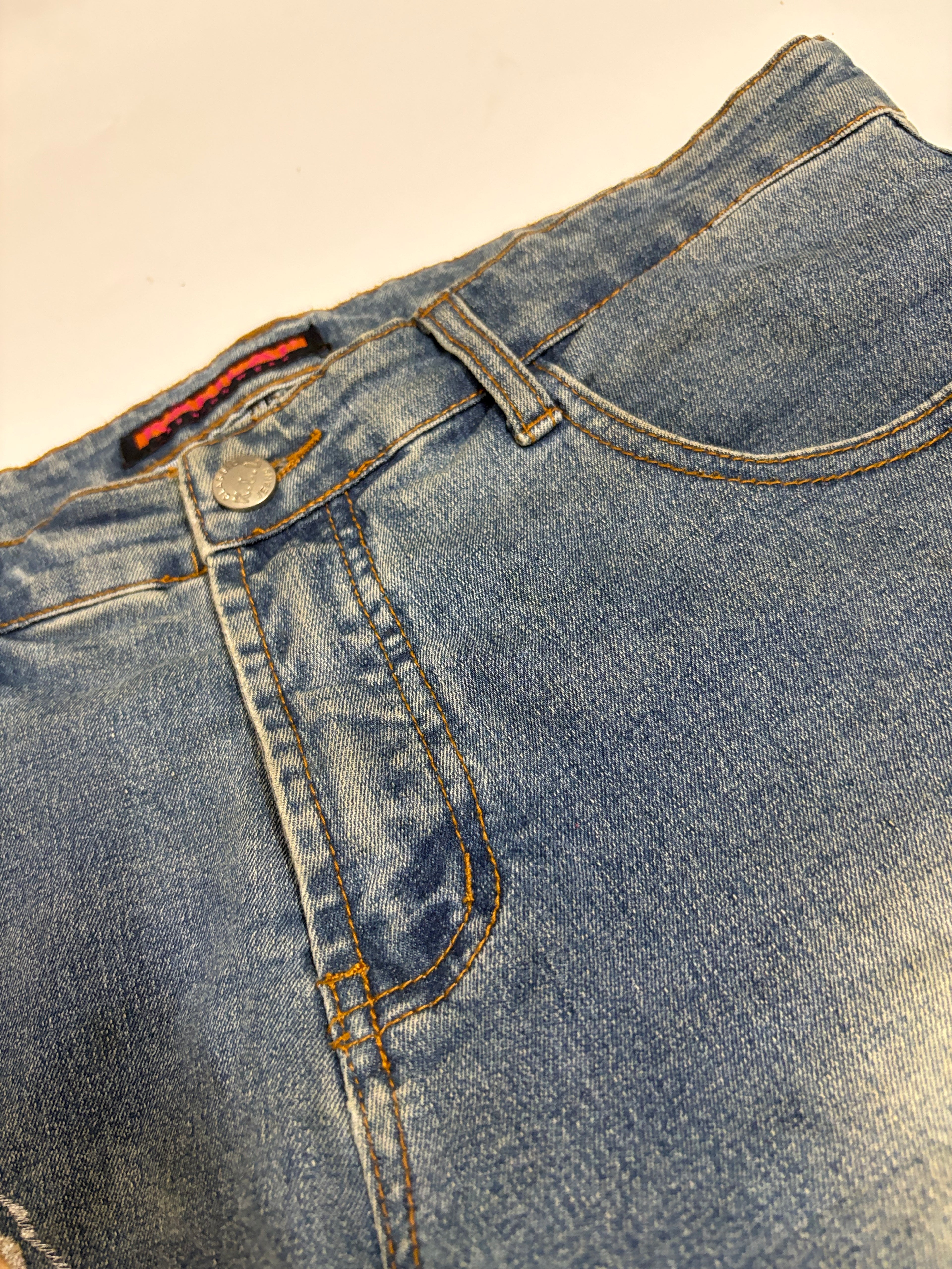 KALILAI embroidery floral mid rise jeans(32 inch)