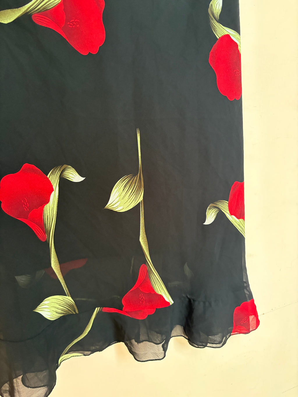 Floral black skirt(44-48 inch)