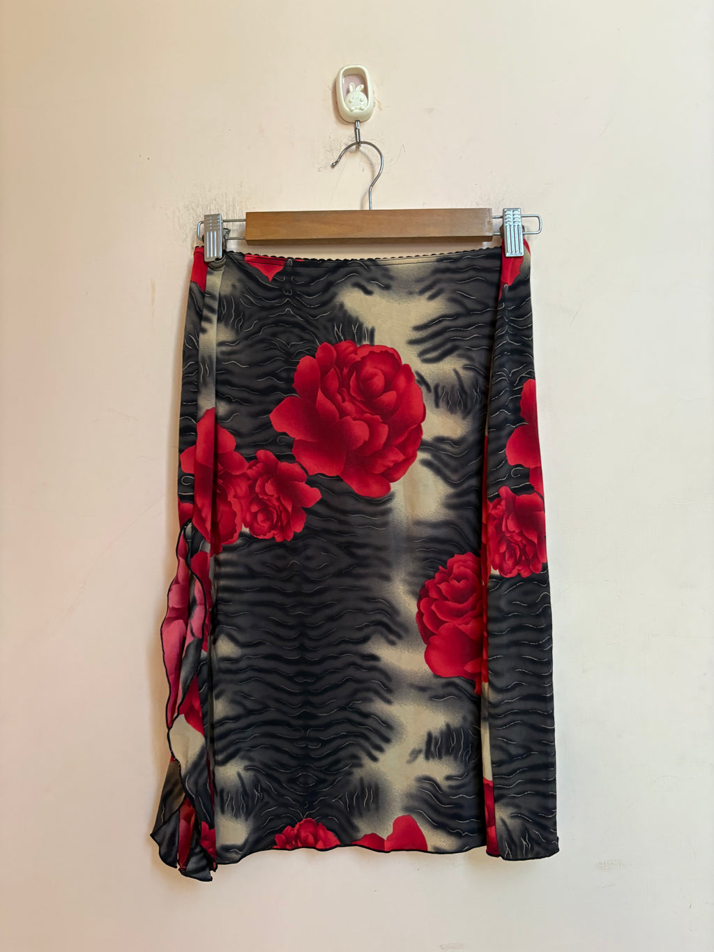 Stripped rose skirt(28-30 inch)