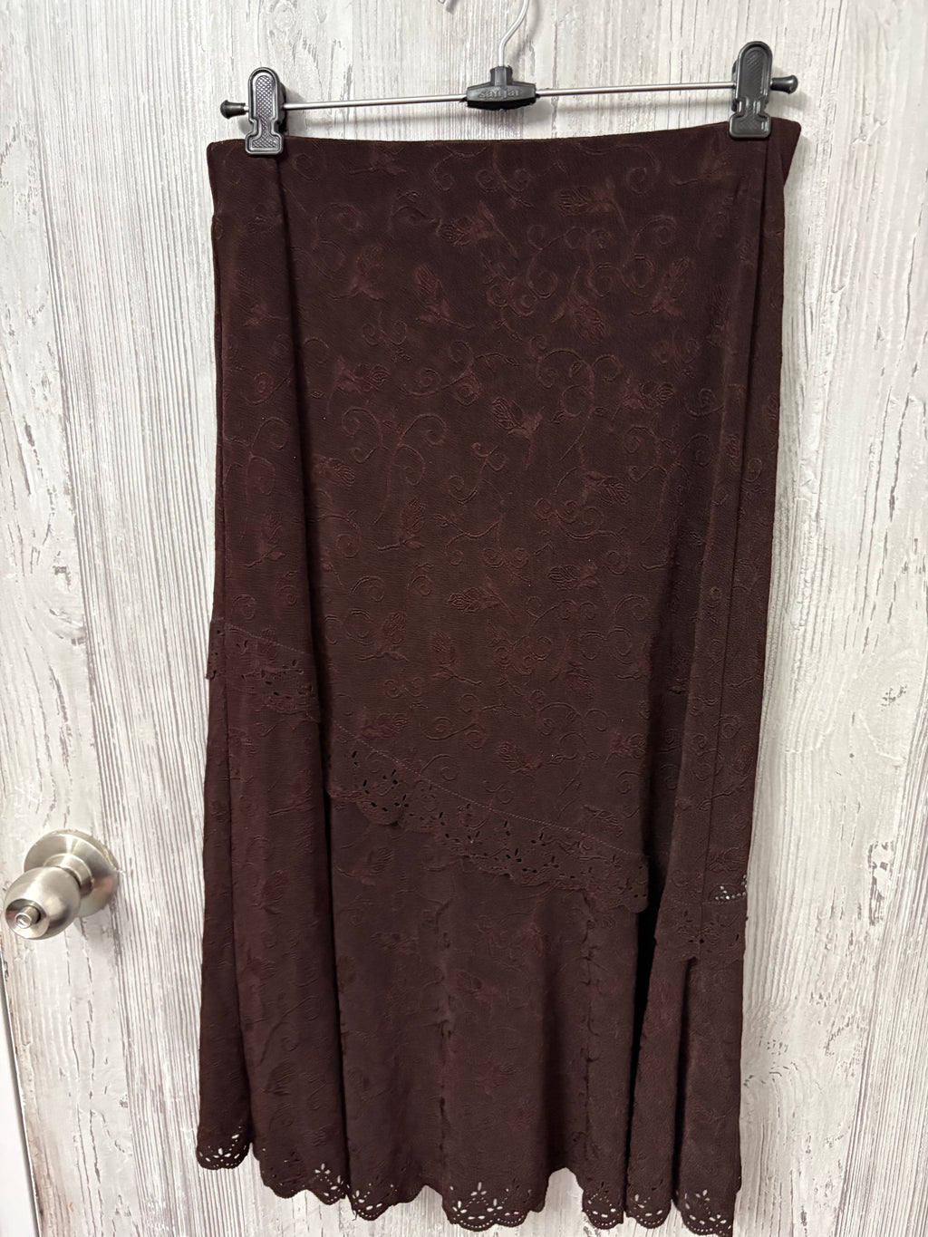 brown lace skirt ( 32-34inch)