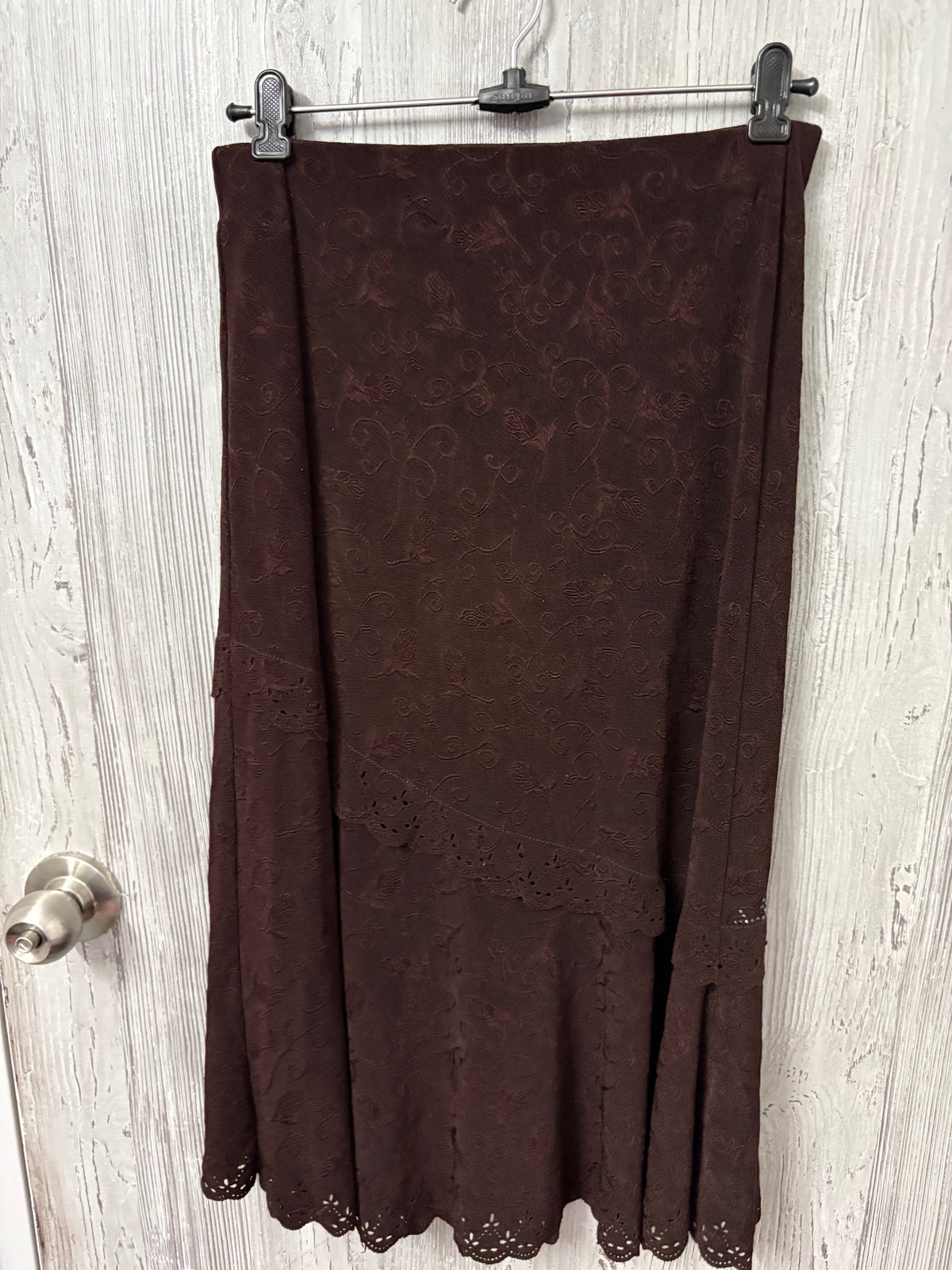 brown lace skirt ( 32-34inch)