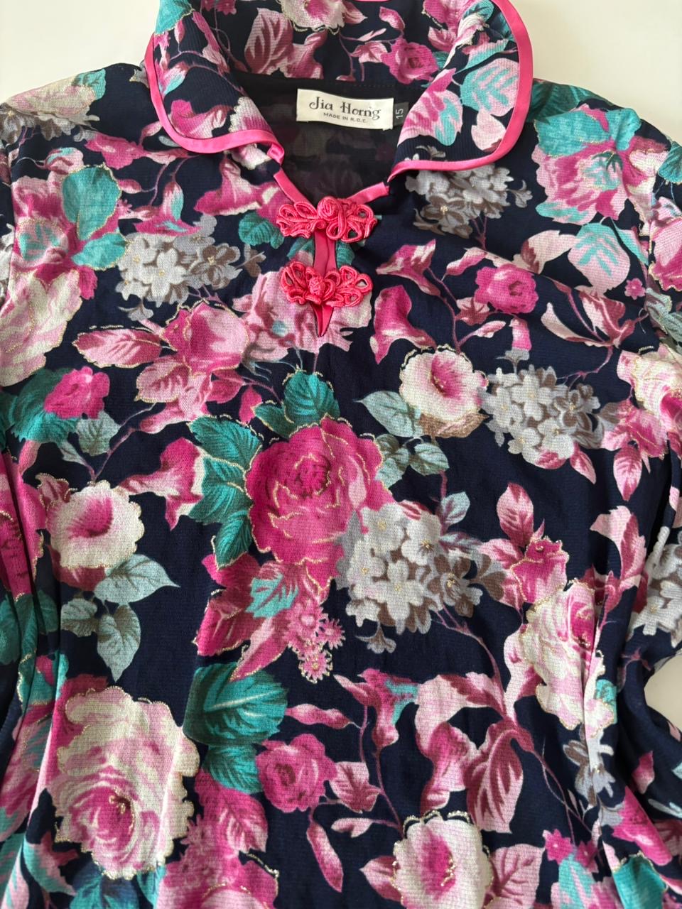 Jia horng floral shrug styled top(44-46 inch)