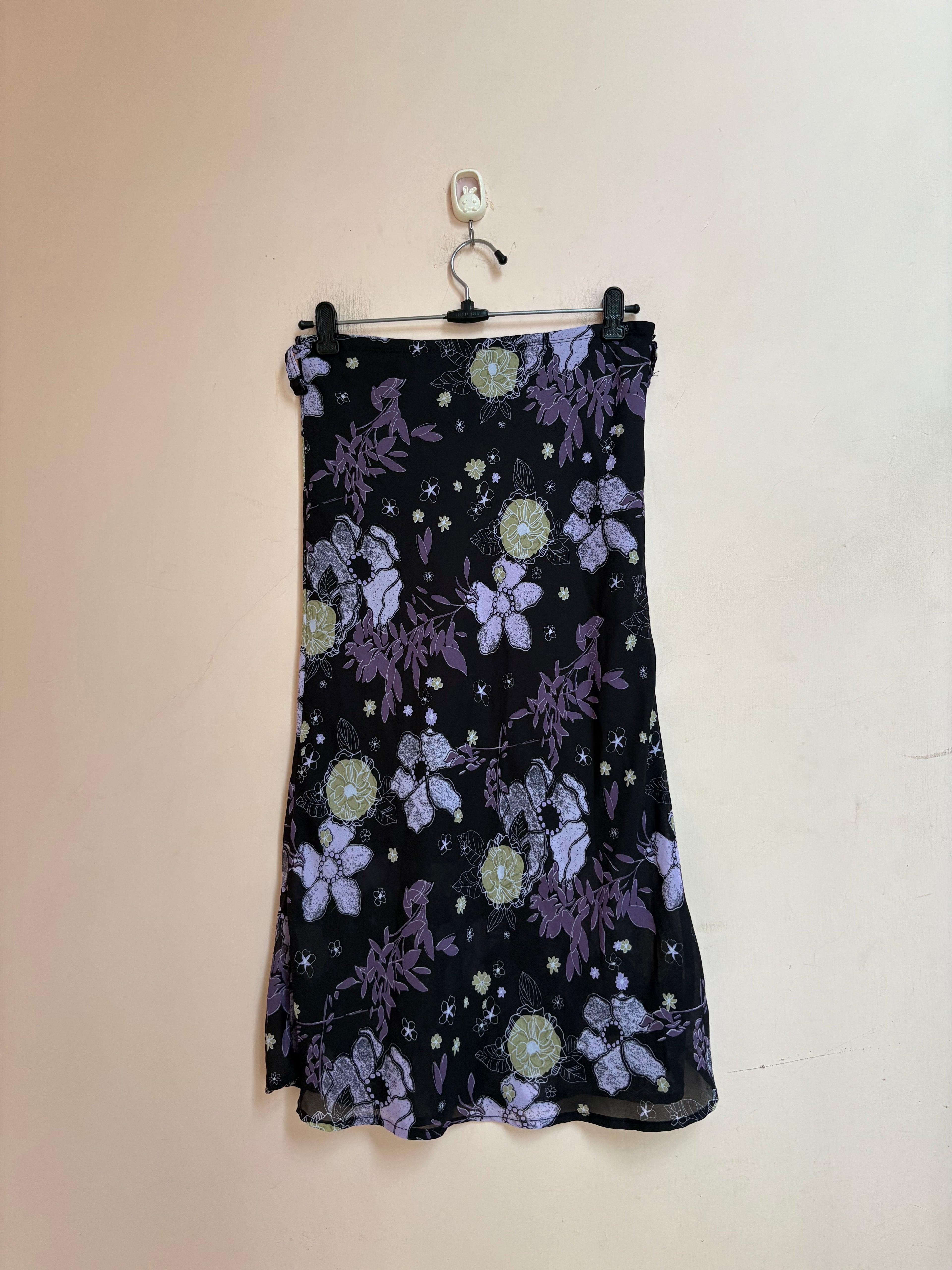 Black floral skirt(26-30 inch)