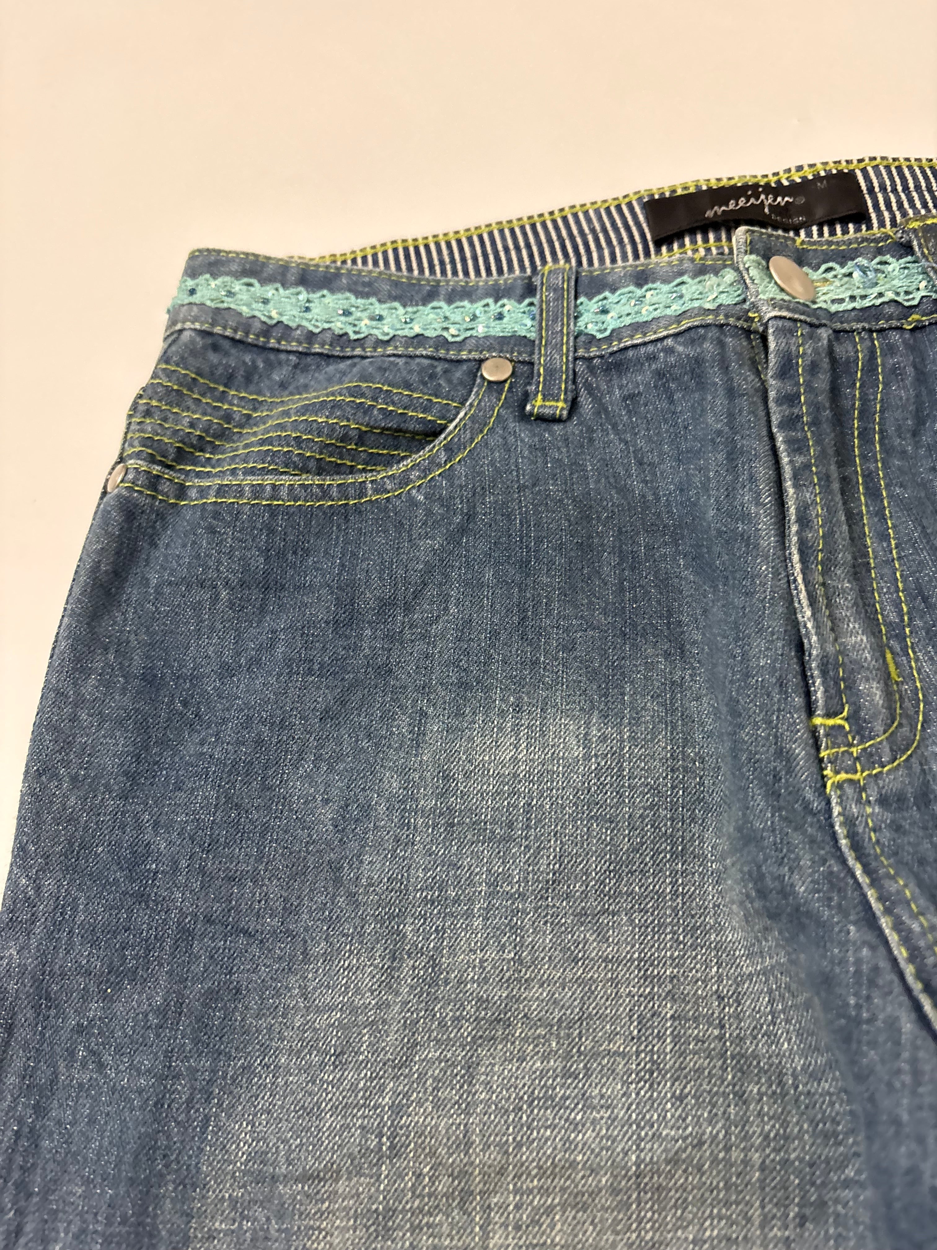 blue butterfly low rise flared jeans (29inch)
