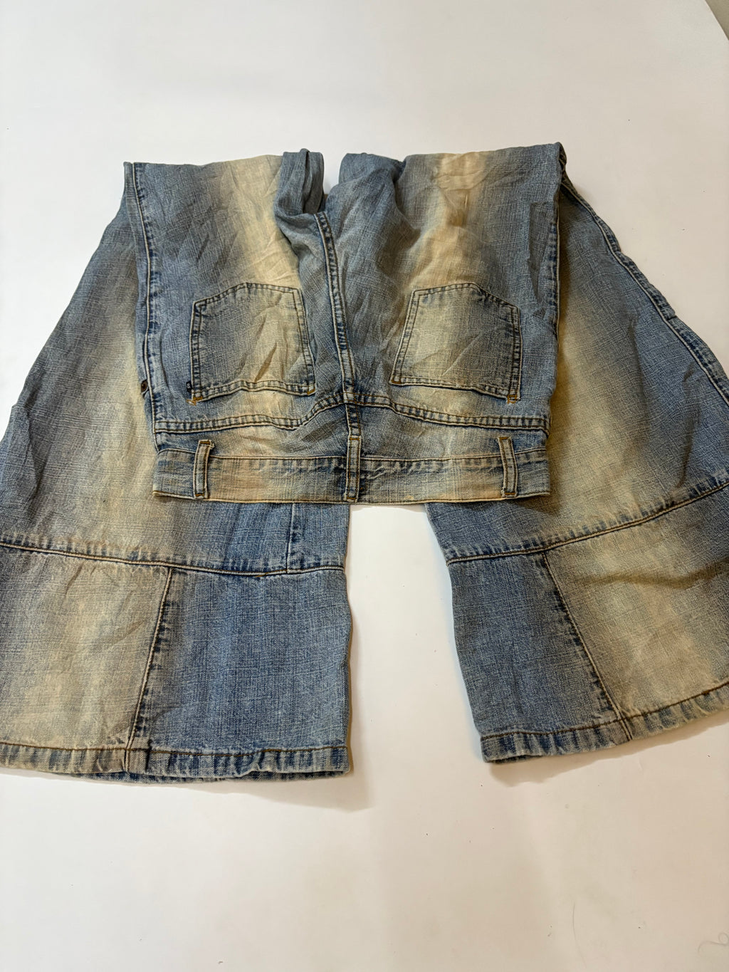 R F G low rise jeans(26 inch)