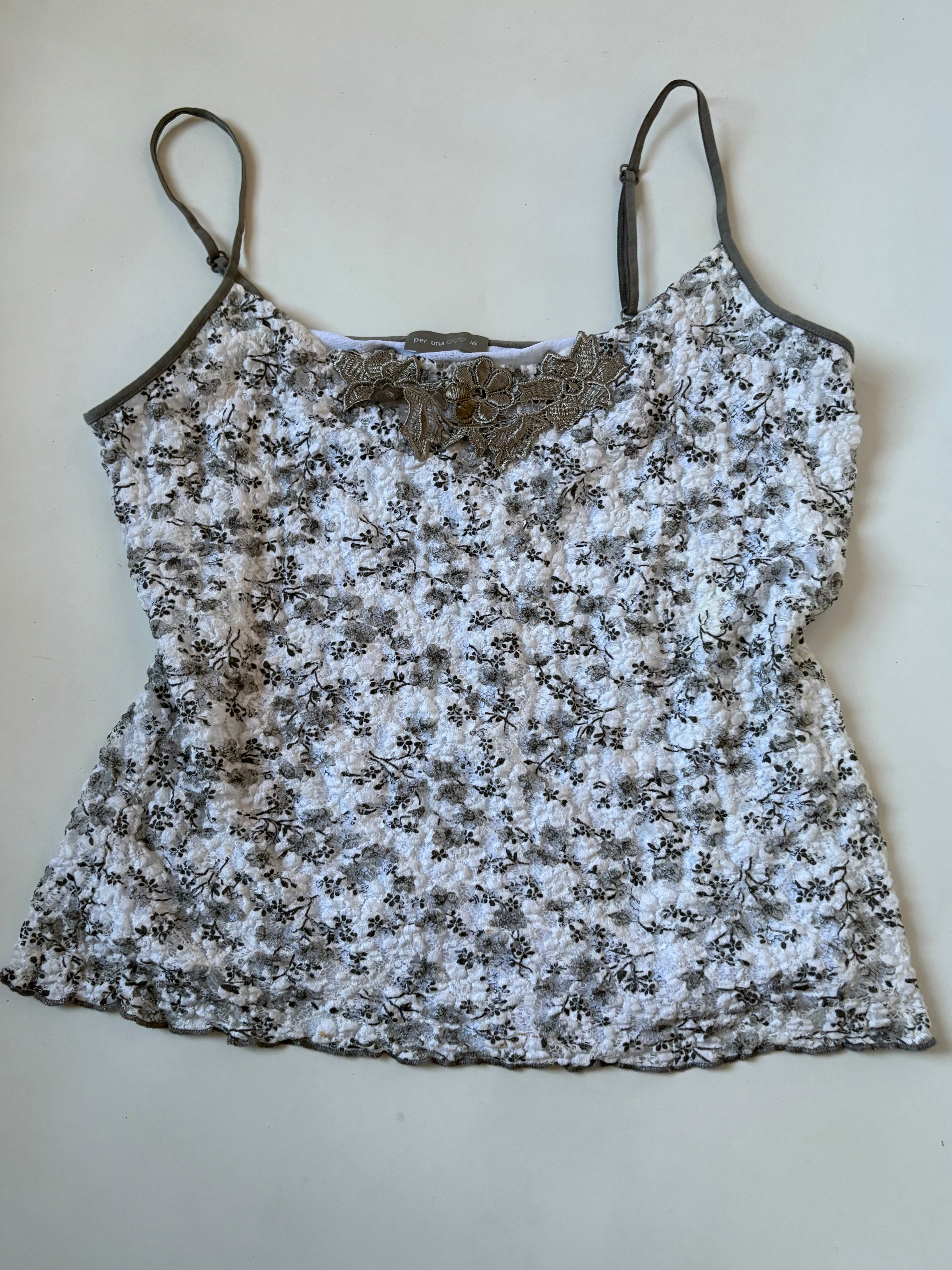 Per Unna 16 white flower top(36-40 inch)