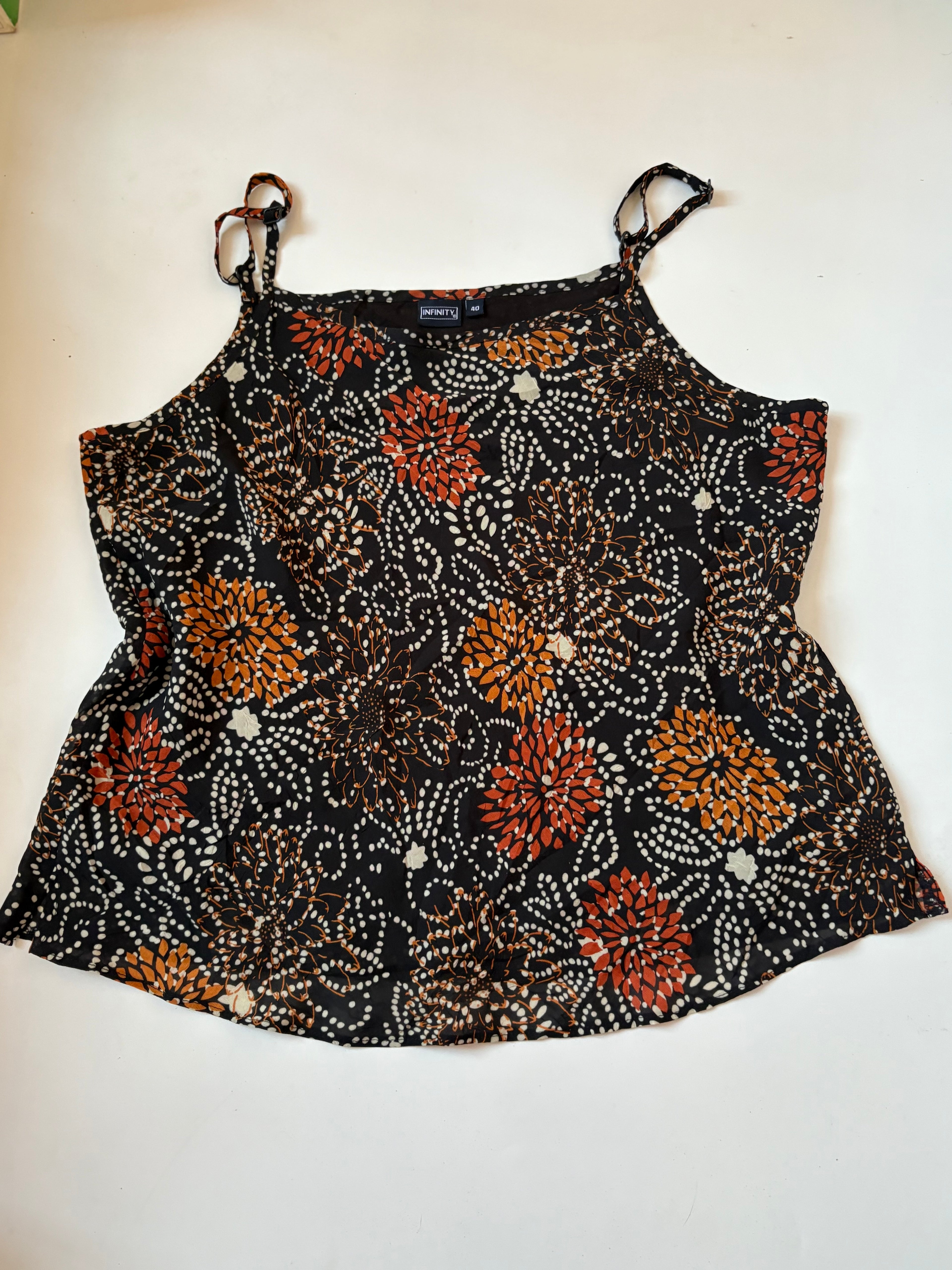 Dot cami top ( 40-42inch)