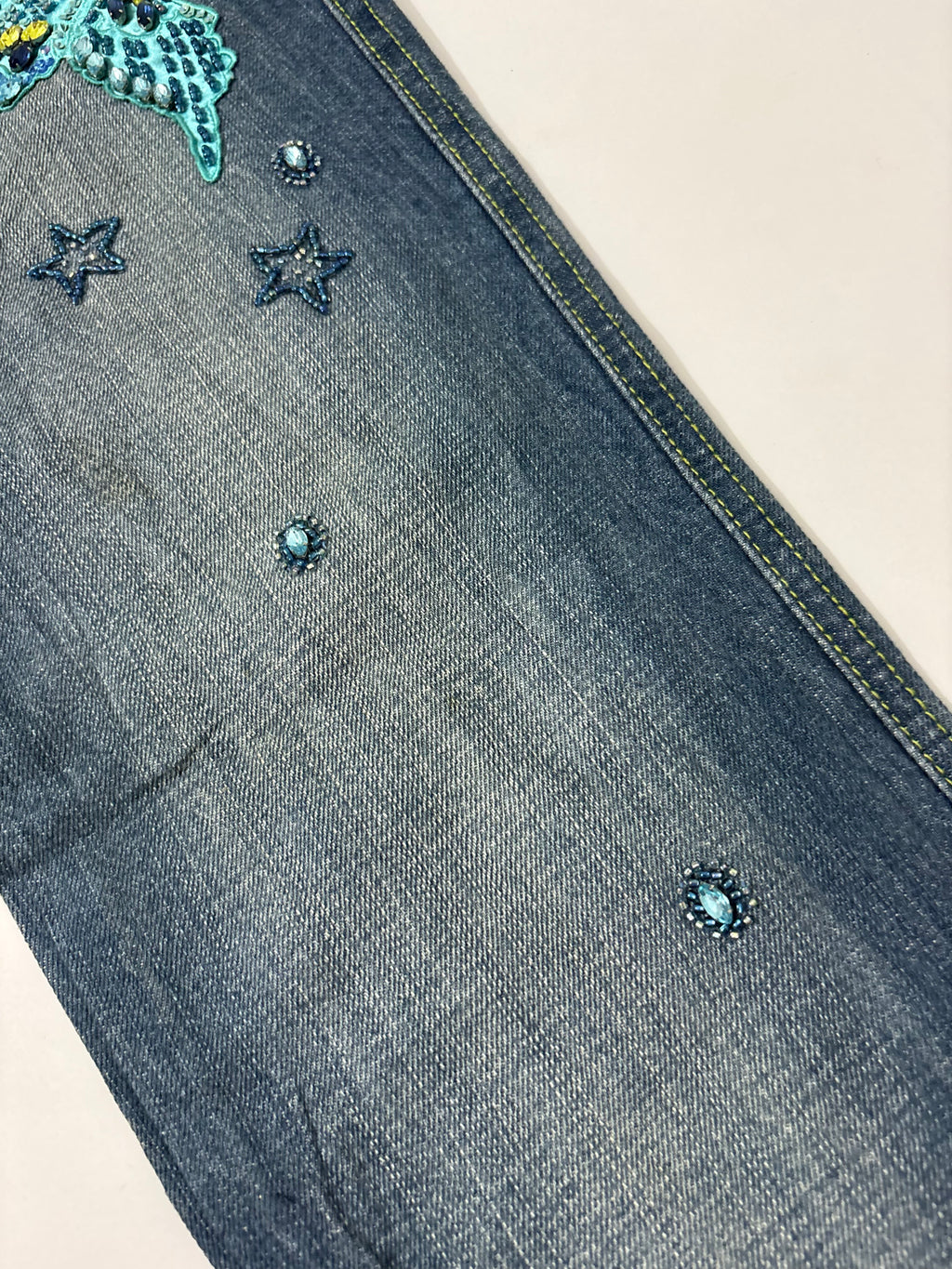 blue butterfly low rise flared jeans (29inch)