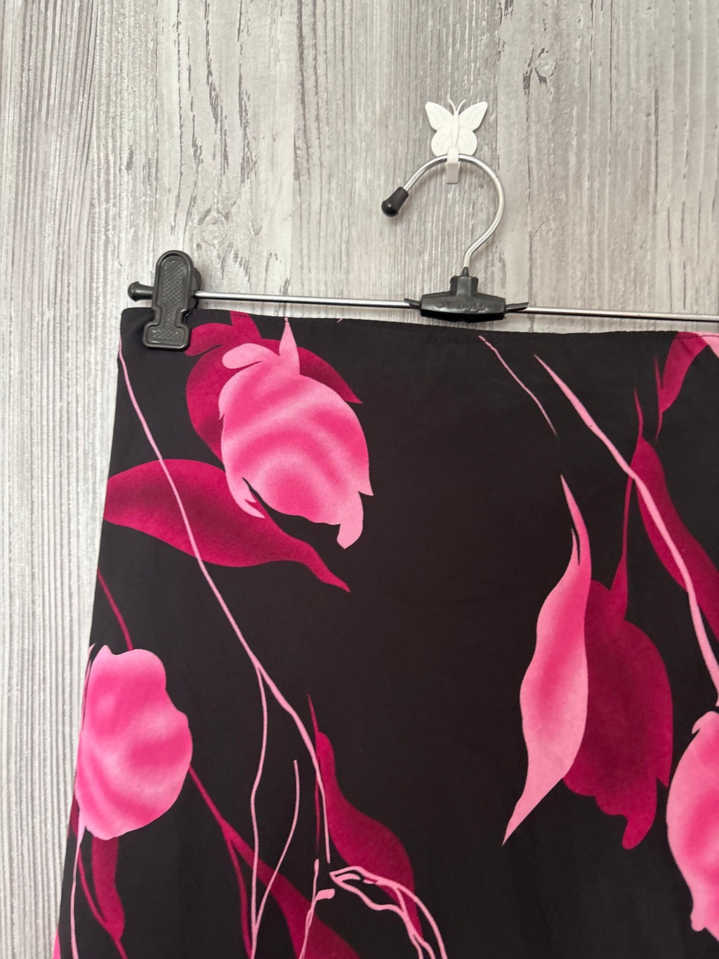 asymmetrical pink floral skirt (40inch)