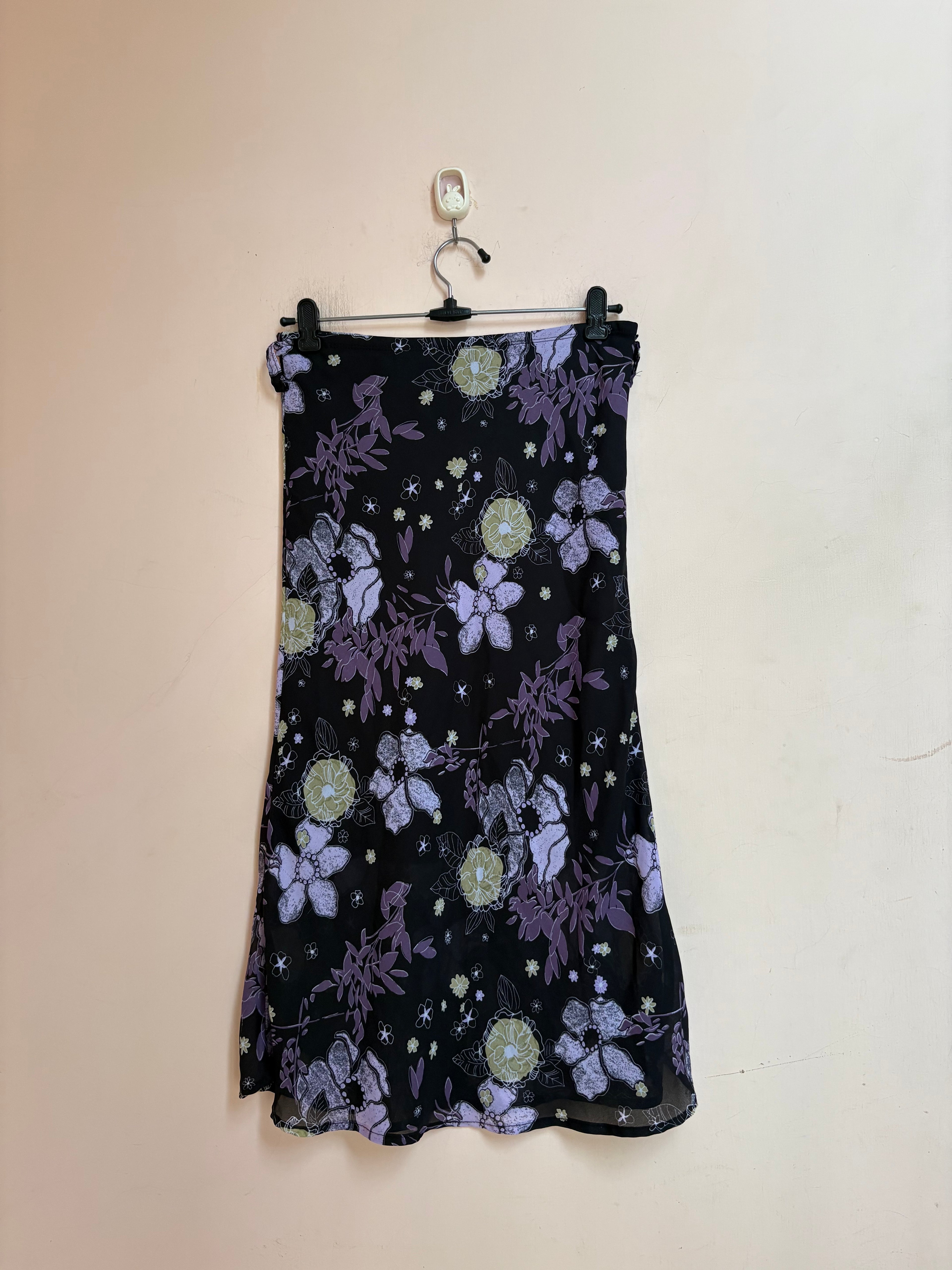 Black floral skirt(26-30 inch)