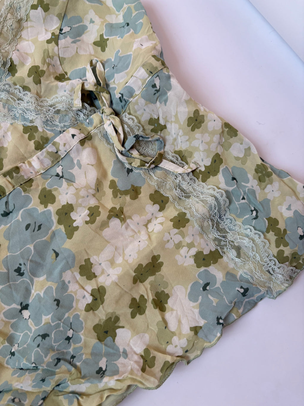 CAROLL floral green top(32-36 inch)