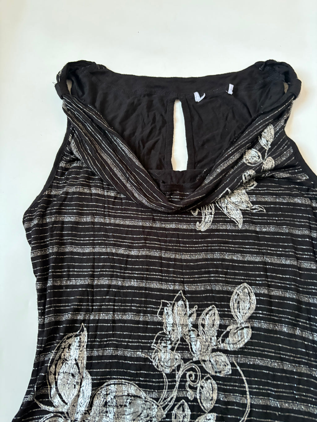 cowl neck shiny top ( 40-44inch)