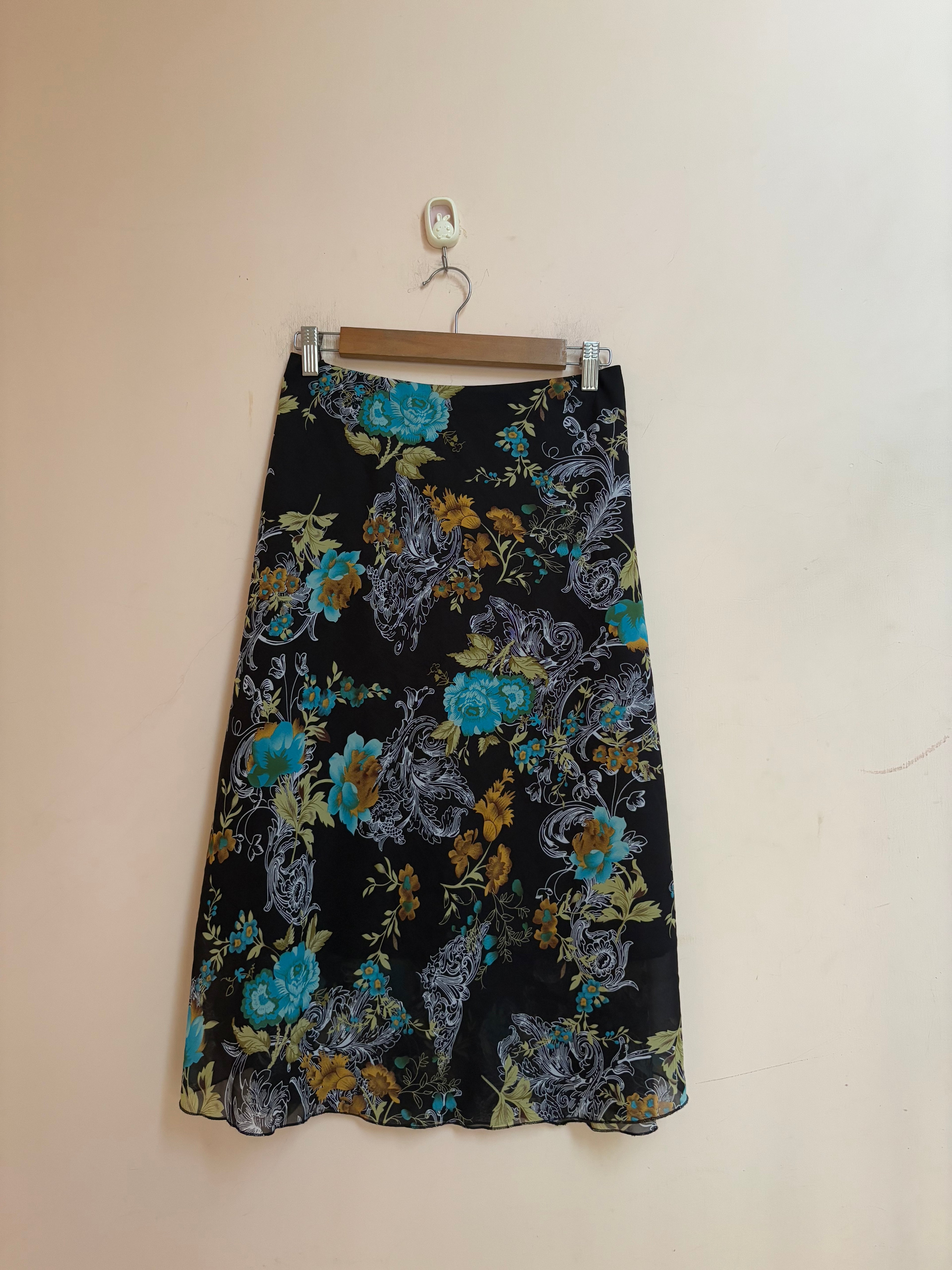 Black floral skirt(30-40inch)