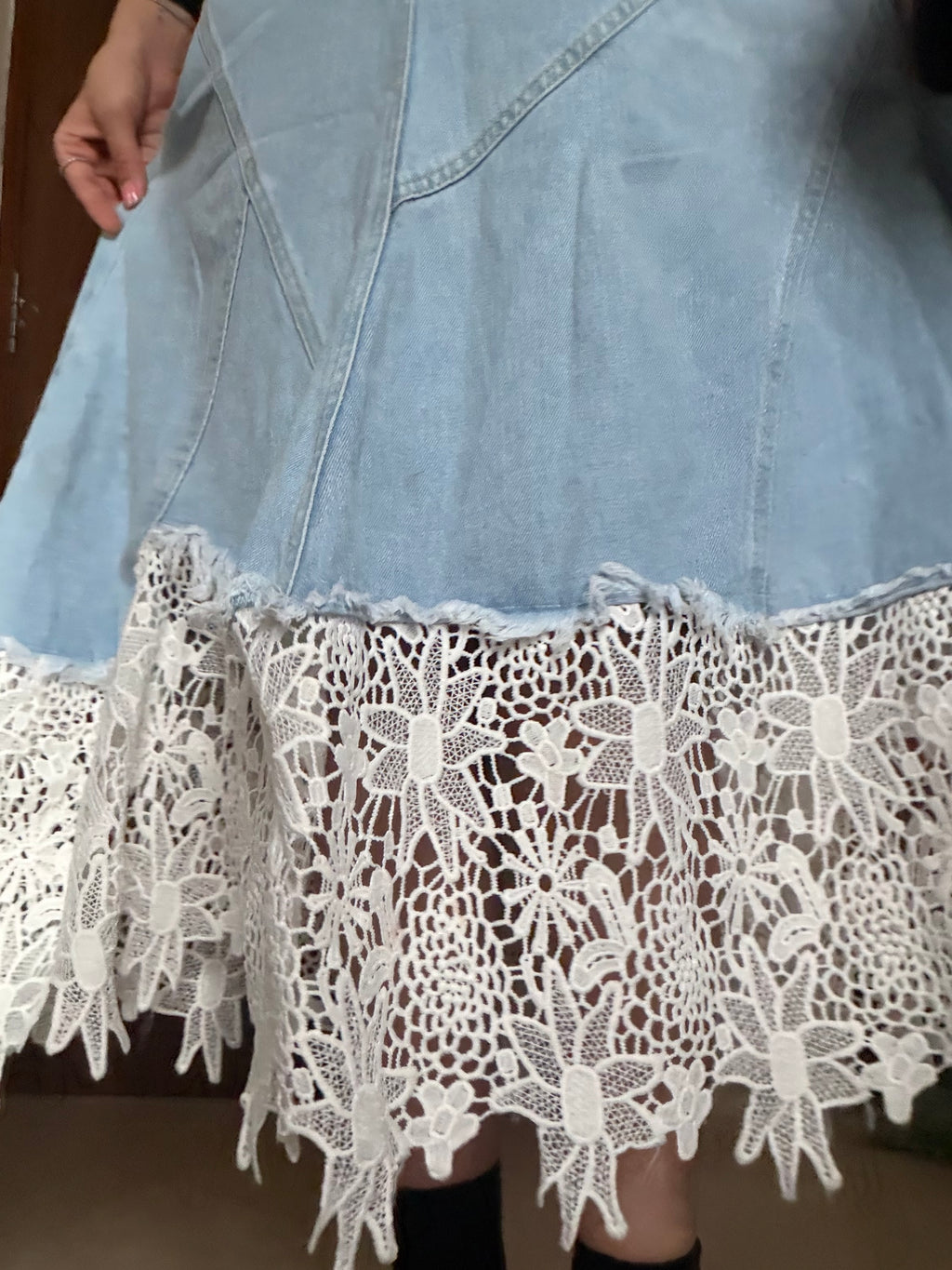 Net work floral bottom denim skirt(26-28 inch)