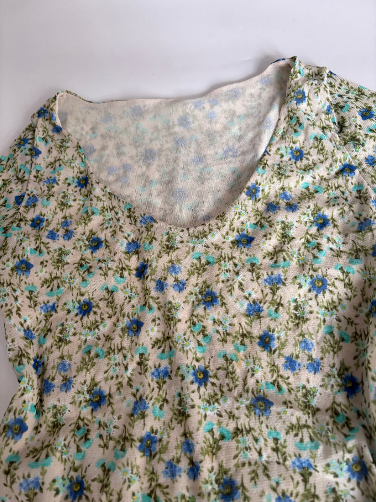 Floral beige top(36 inch)