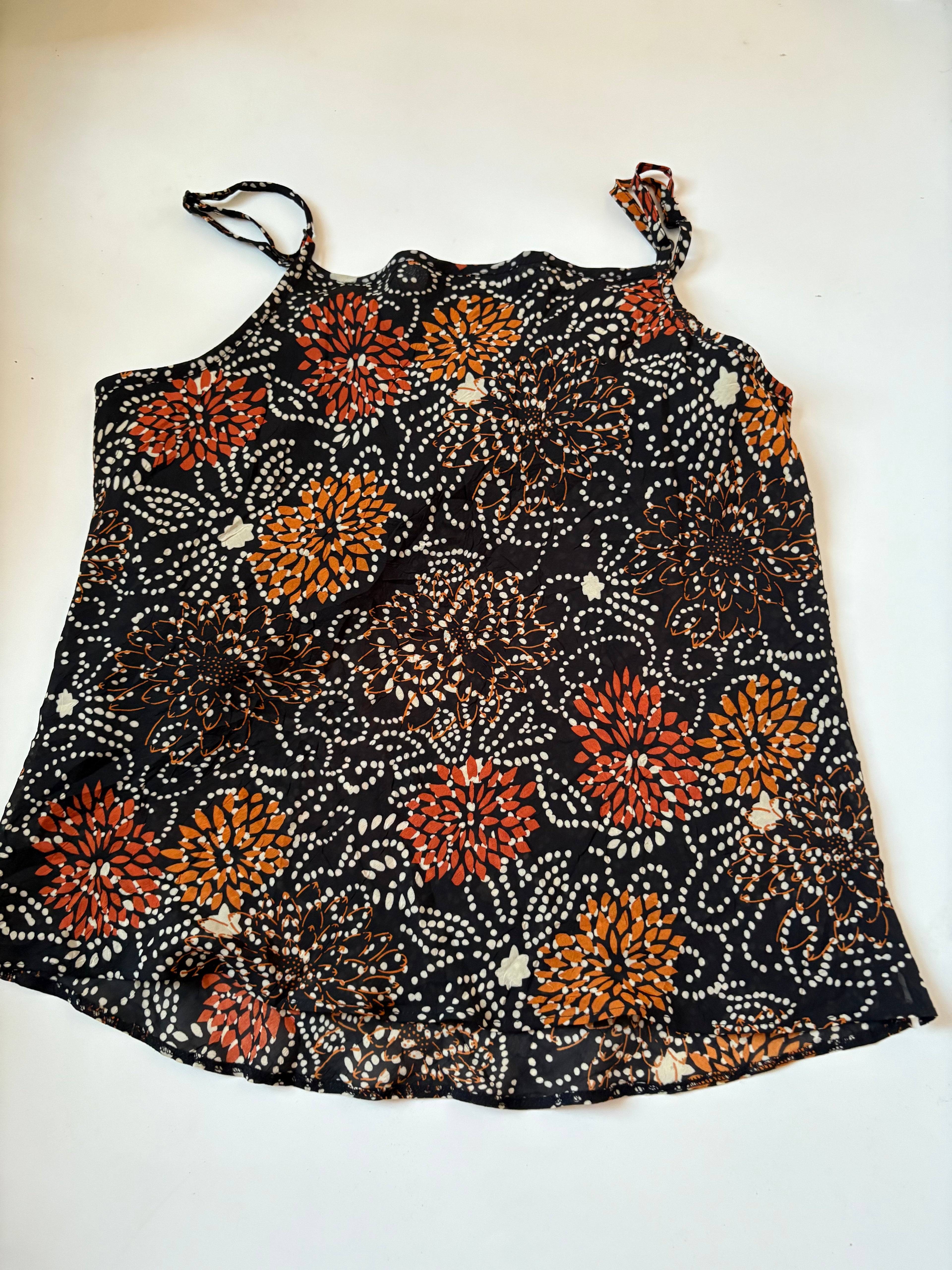 Dot cami top ( 40-42inch)