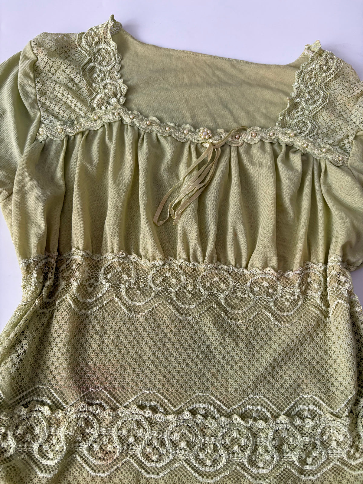Green pretty top(34-36 inch)