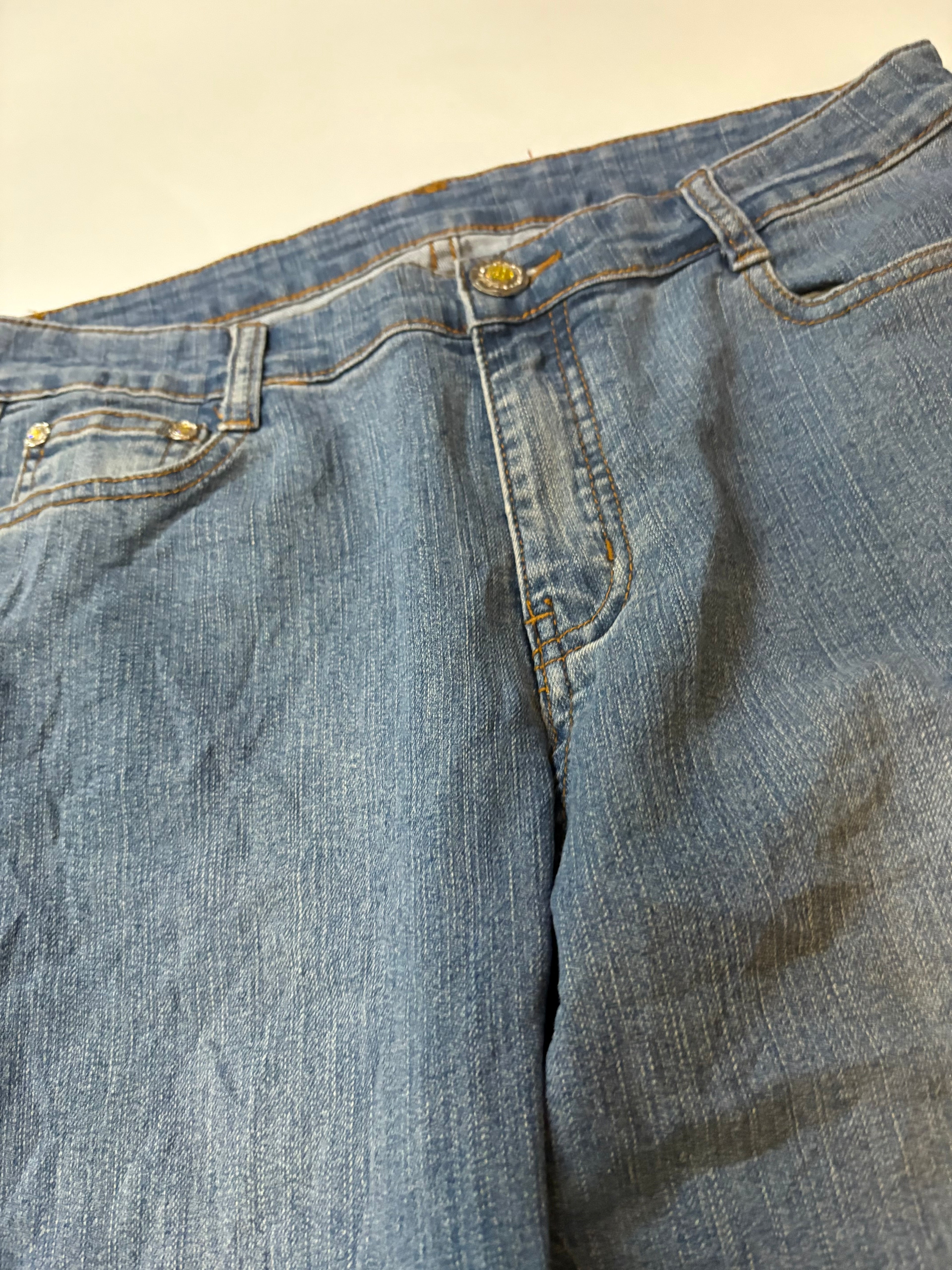 Beaded low rise jeans(32 inch)