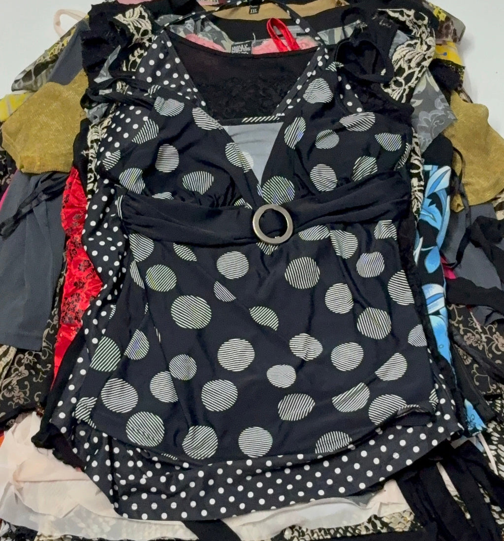 Polka dot padded top(32)