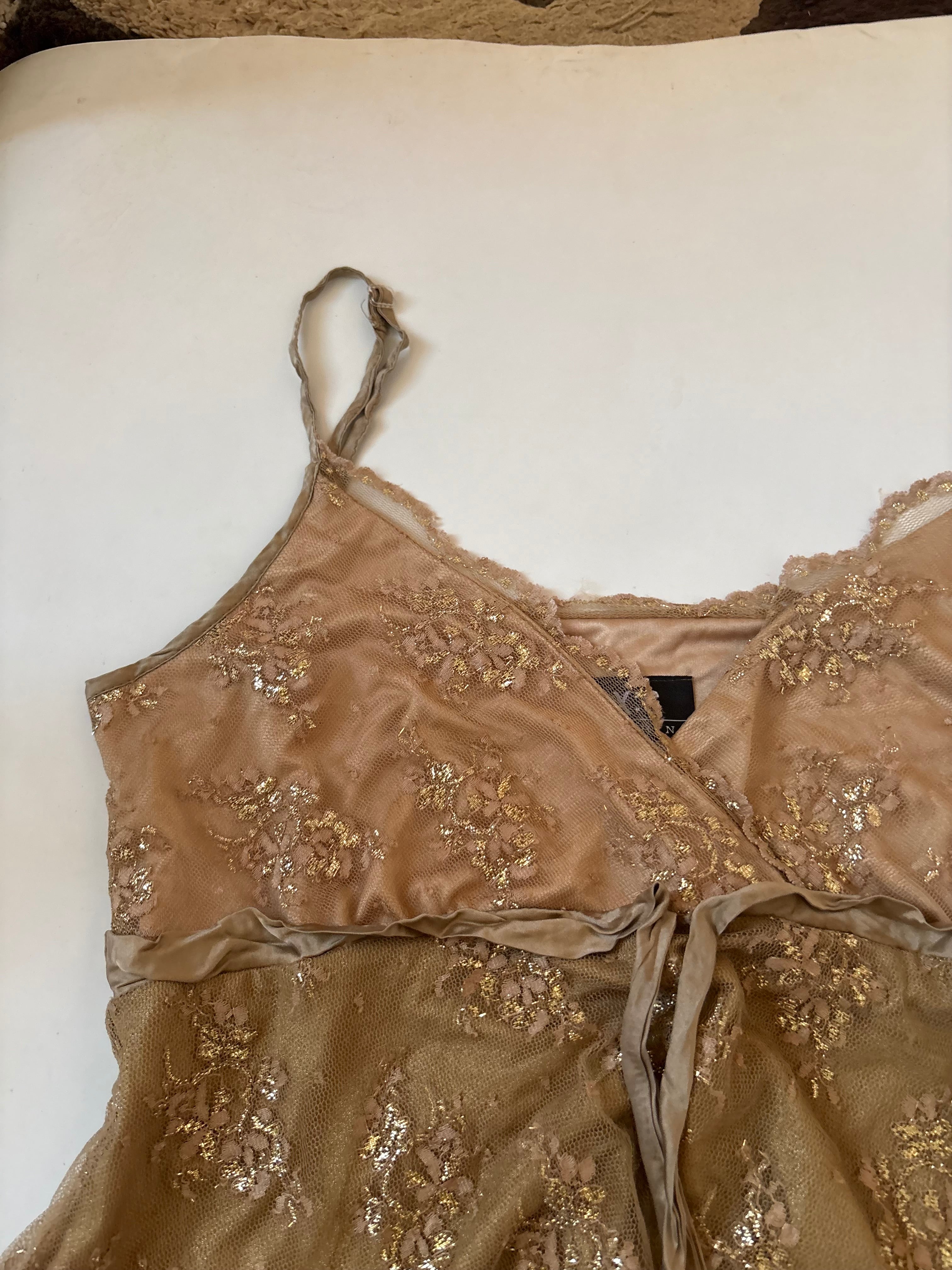 X:S CLOTHING golden shiny top(34 inch)