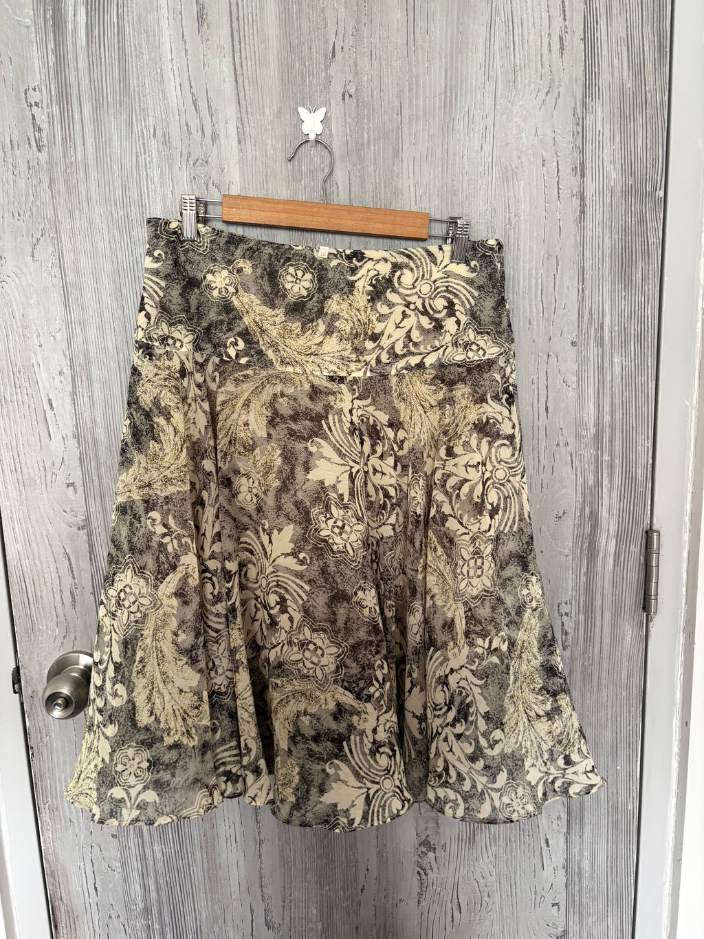 Greenish floral skirt(32 inch)