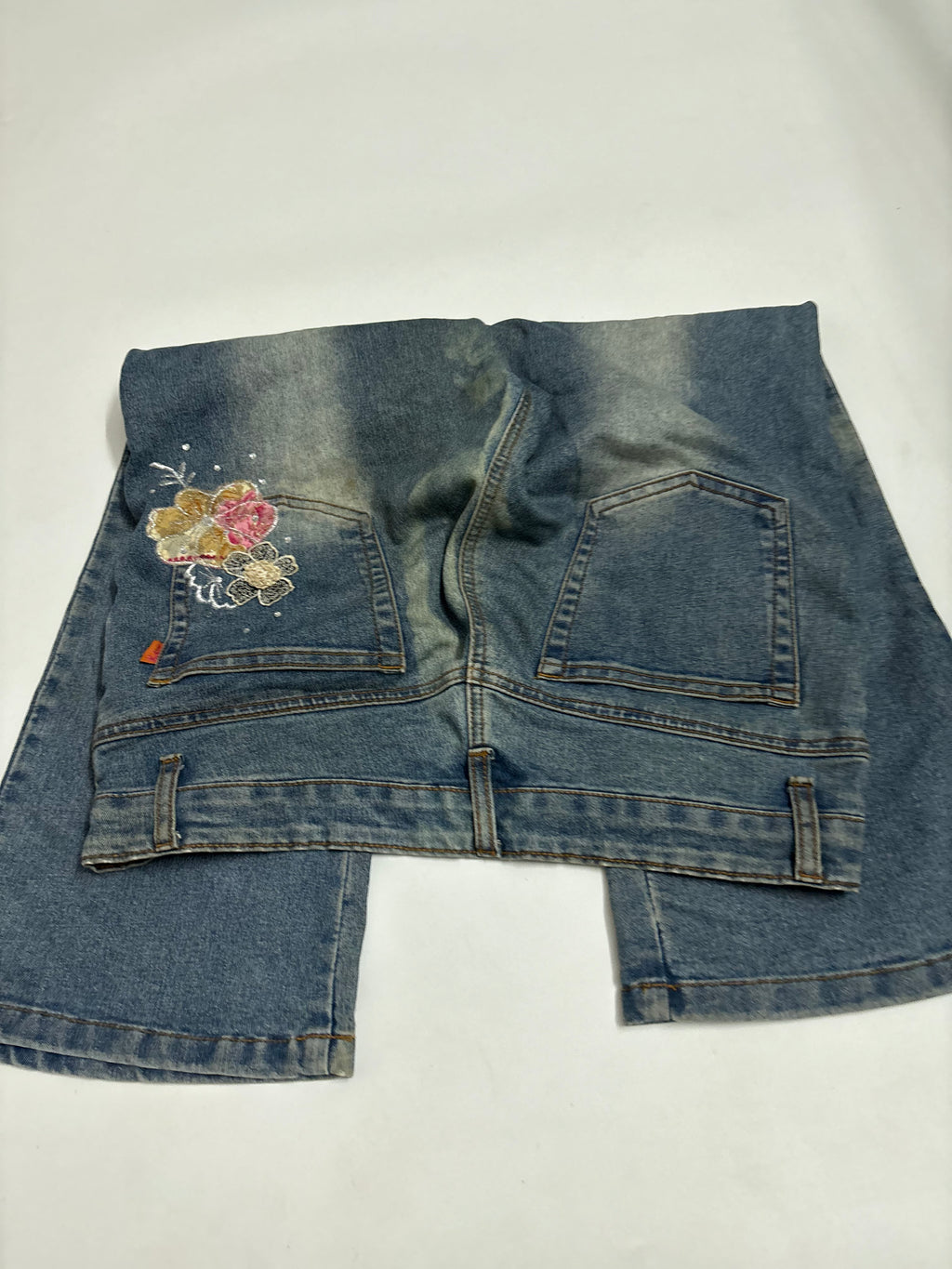 KALILAI embroidery floral mid rise jeans(32 inch)