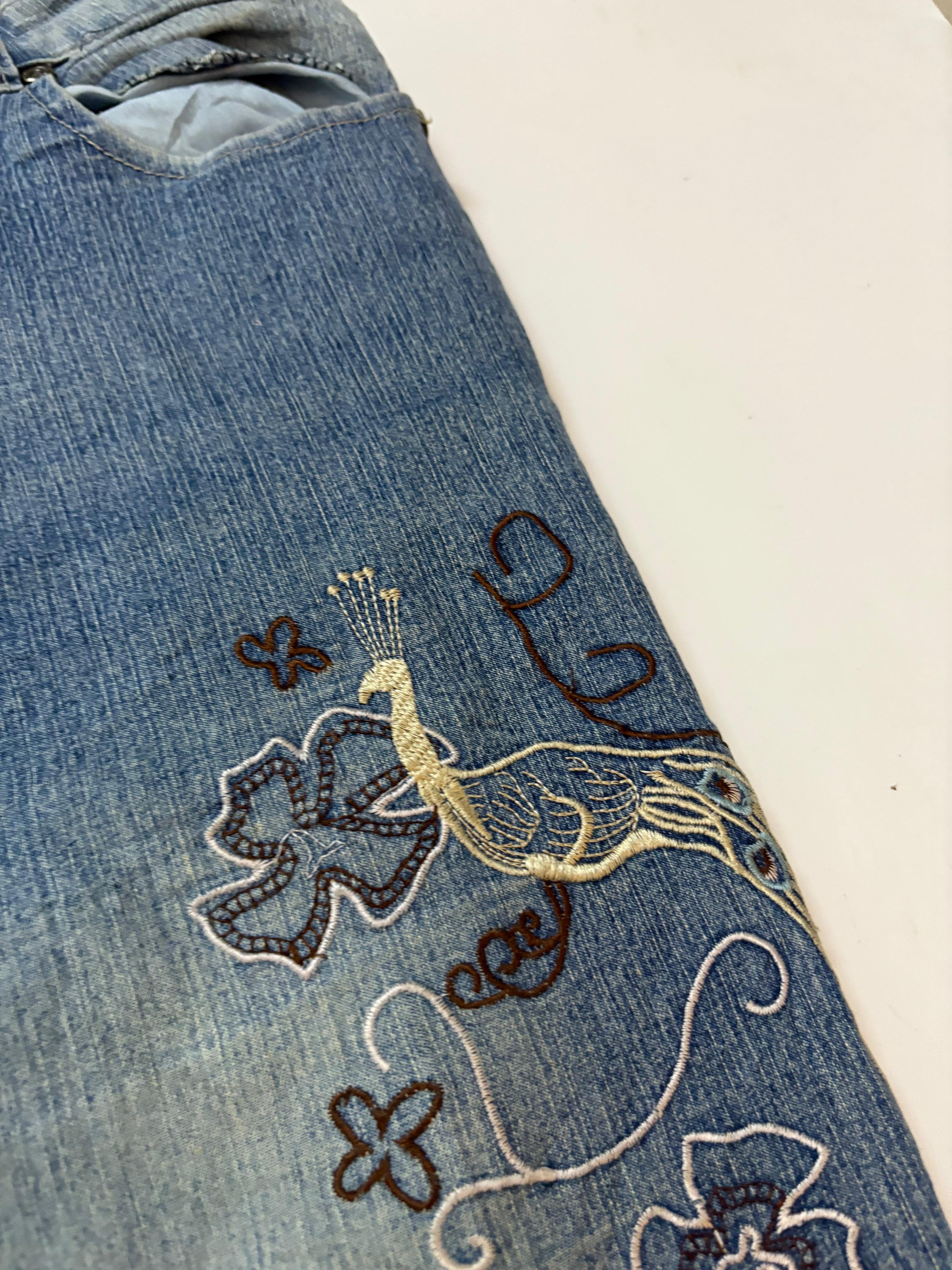 Fashion high rise jeans(38-44 inch)