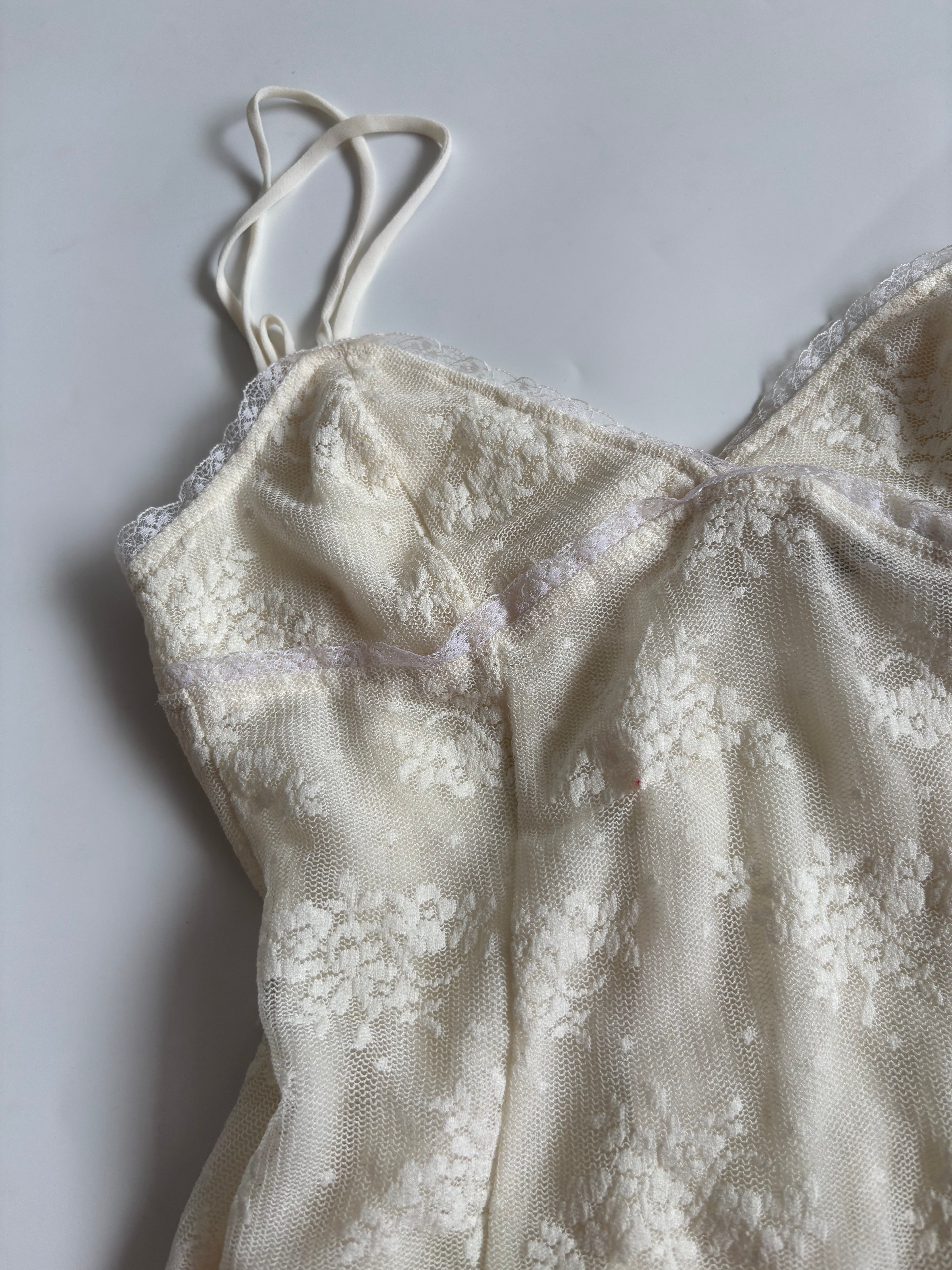 white cami top (30-32inch)