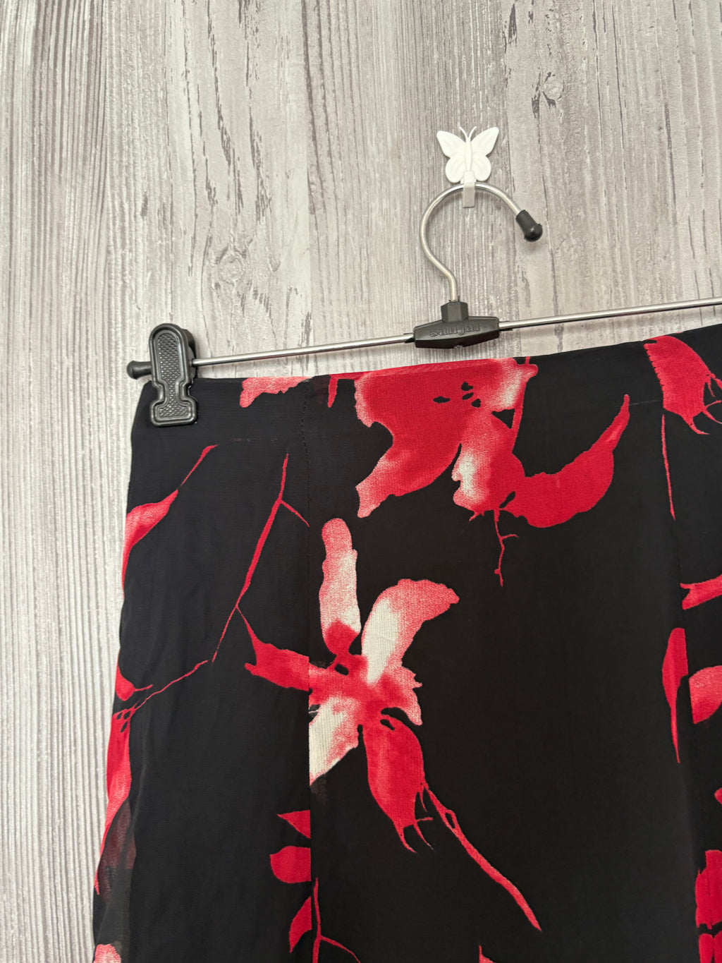Black floral skirt (33inch)