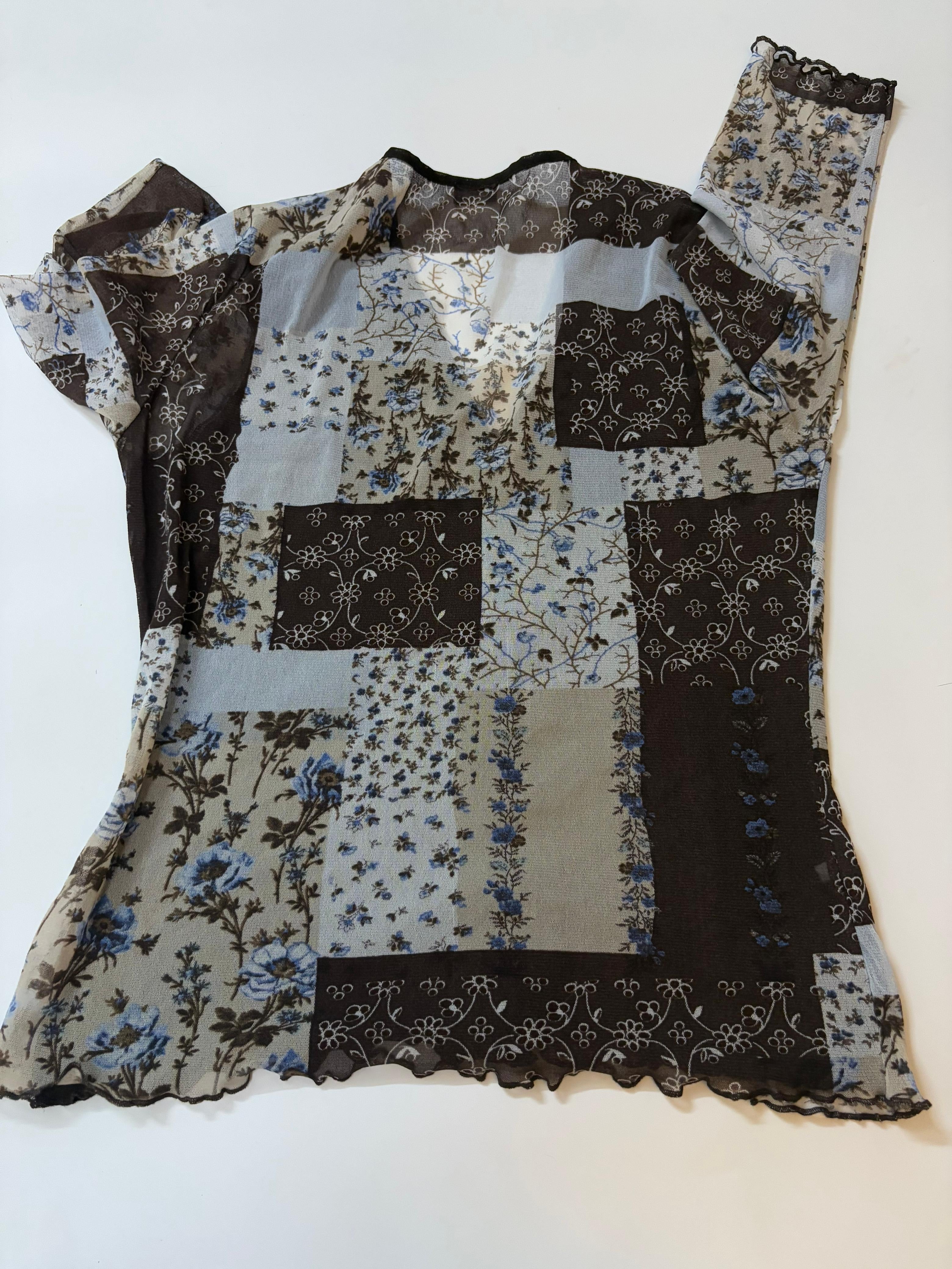 Isabel D made in Italy floral checks top(42-46 inch)