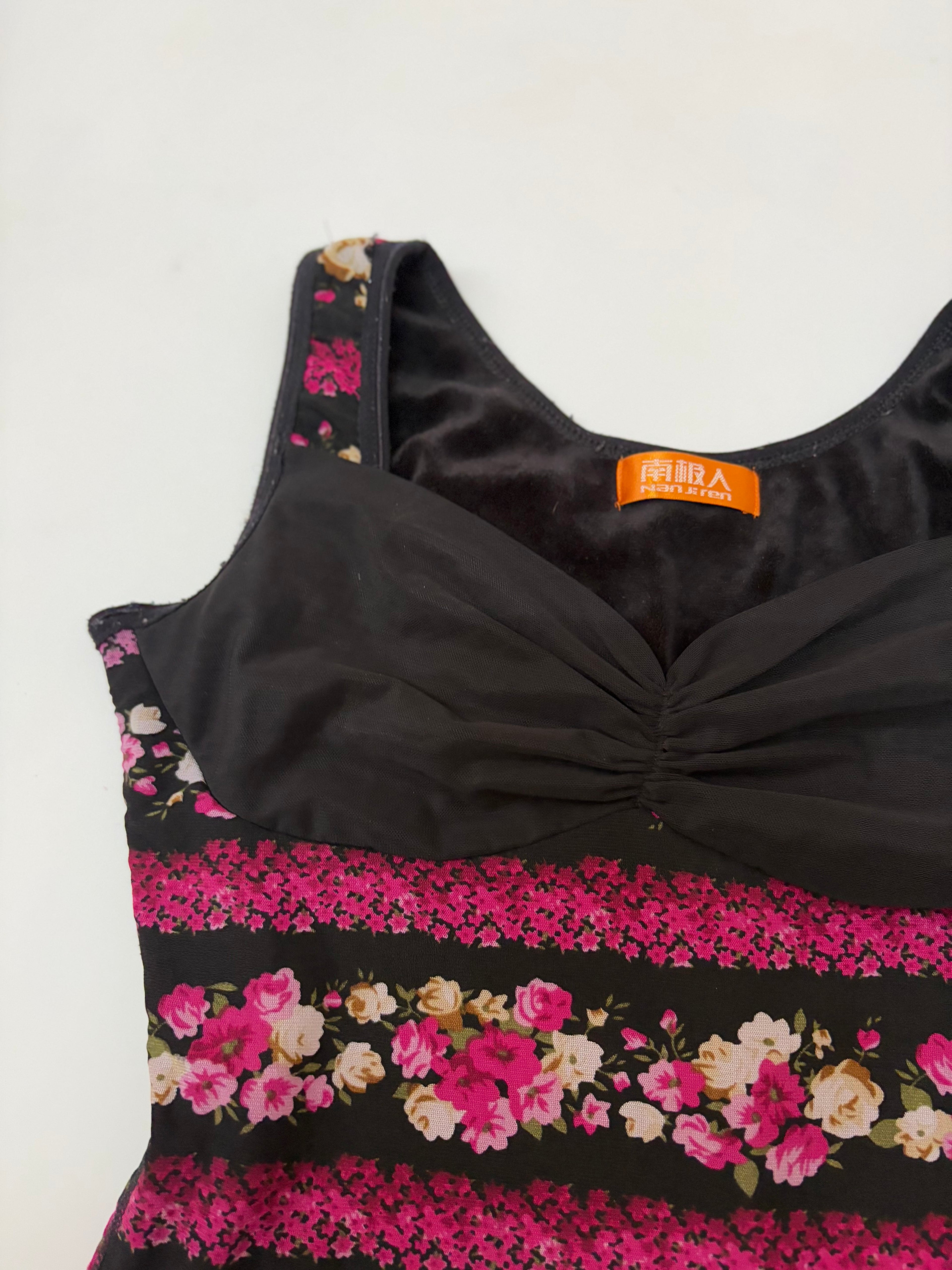 NANJIREN black floral top(32-36inch)