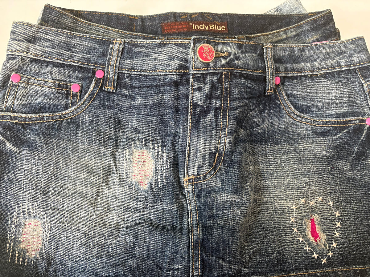 Pink beaded pink button mini skirt(32-34 inch)