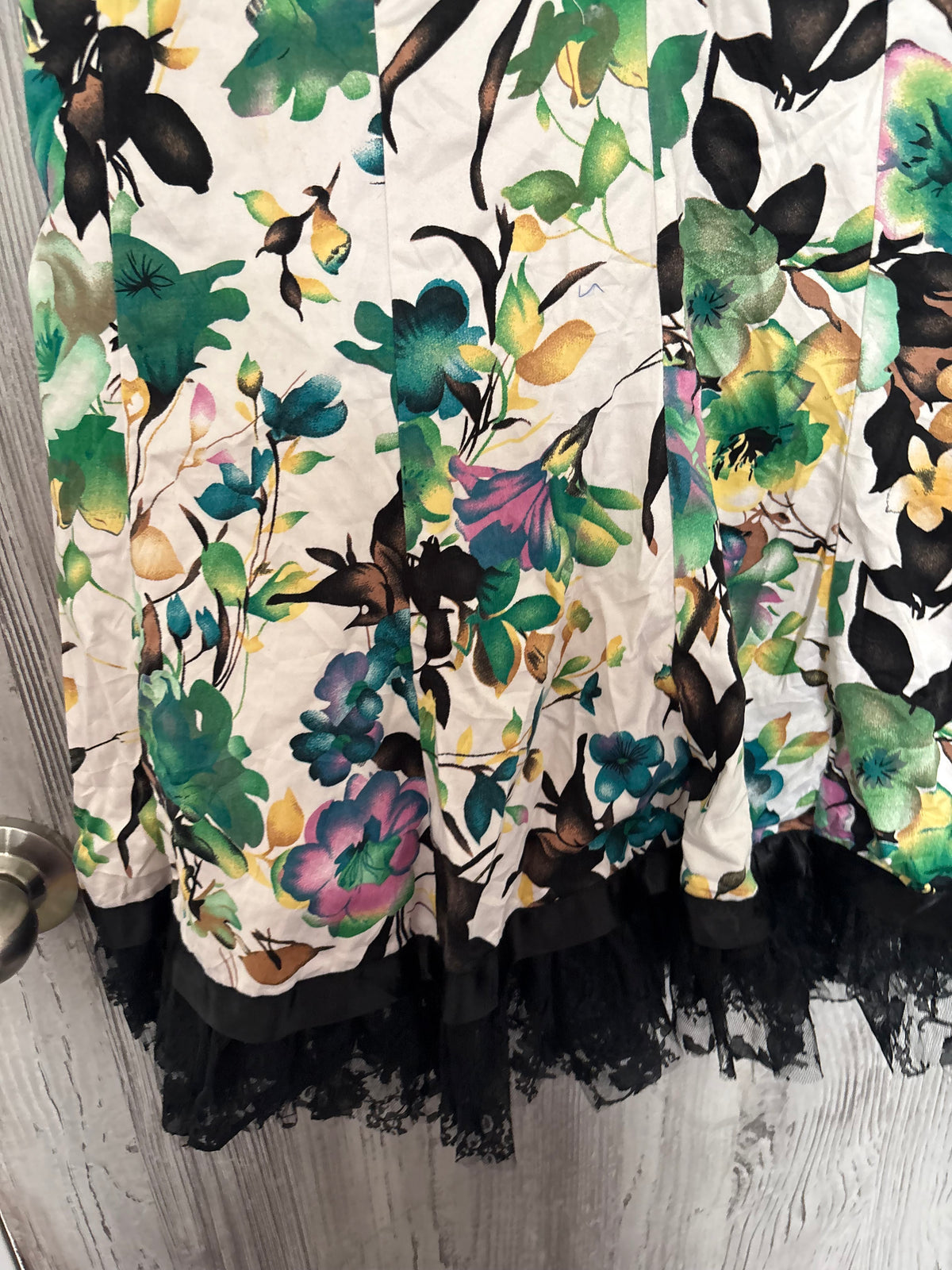 INI floral white skirt(30 inch)