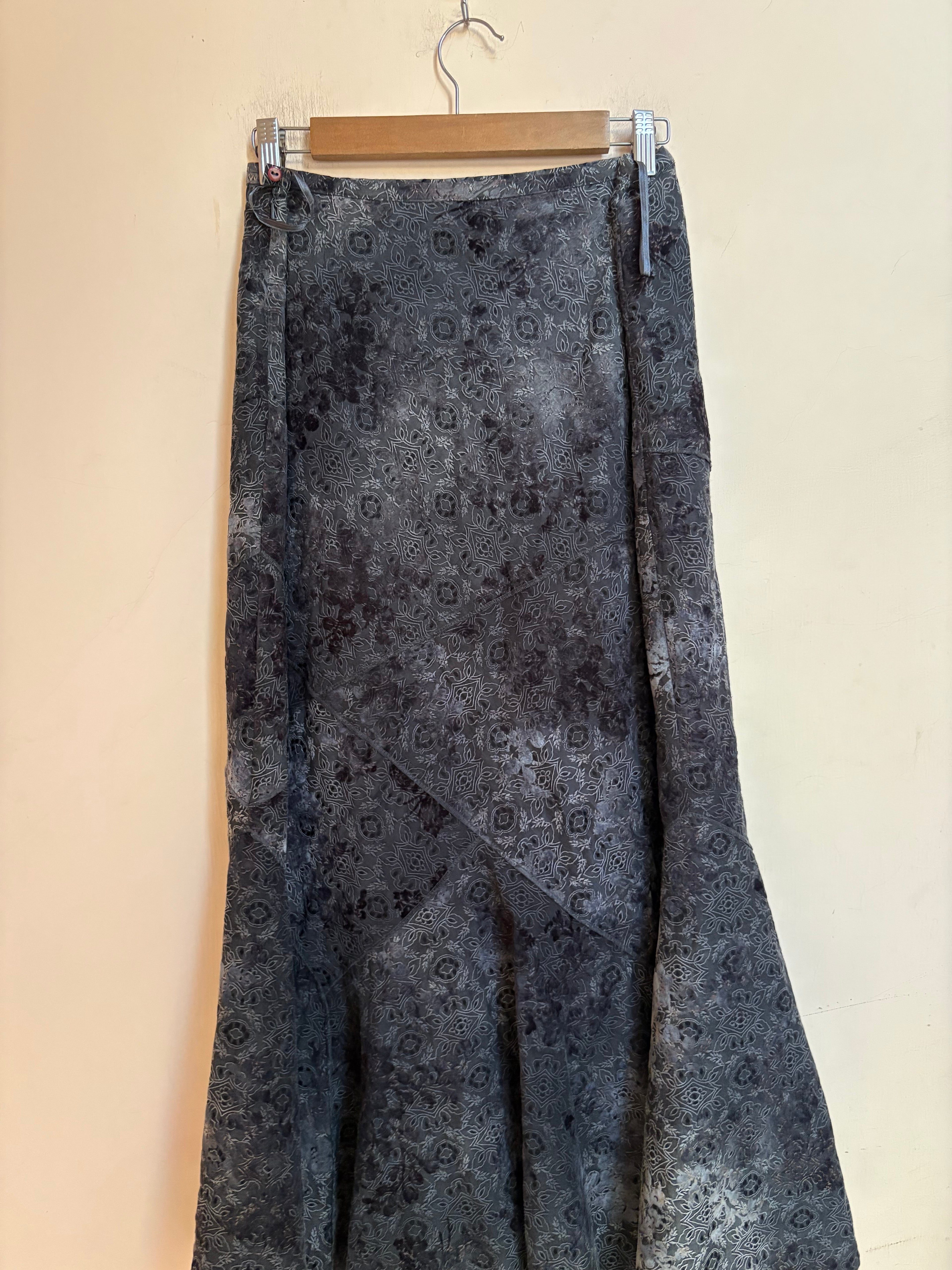 PER UNA grey floral skirt(30 inch)