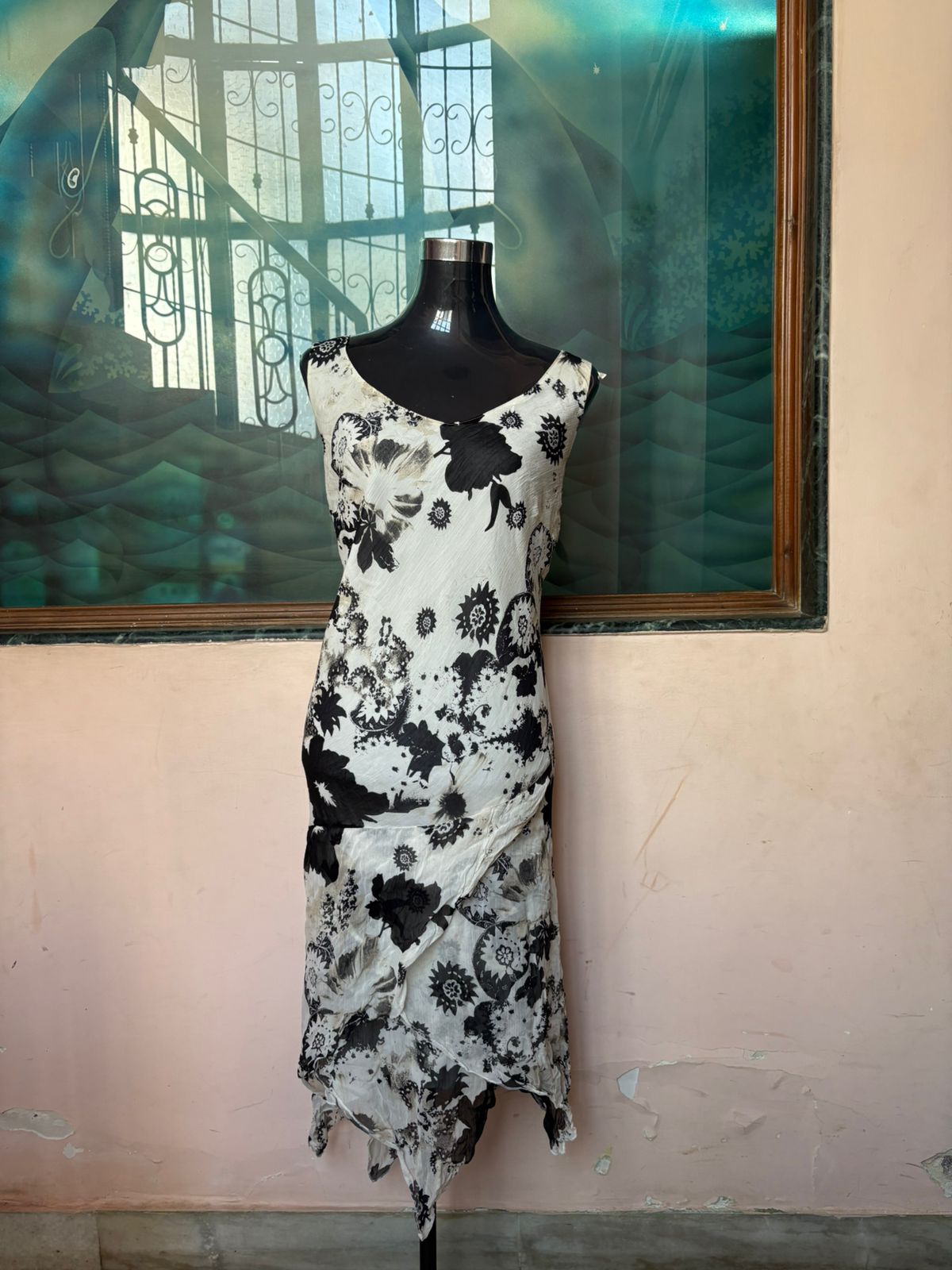white/black floral dress (44-46inch)