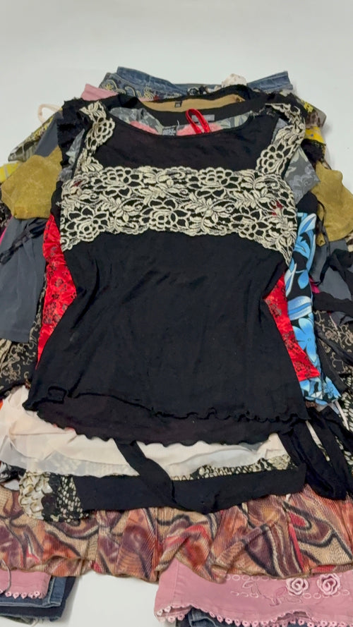 Black lace border cami top(40inch)