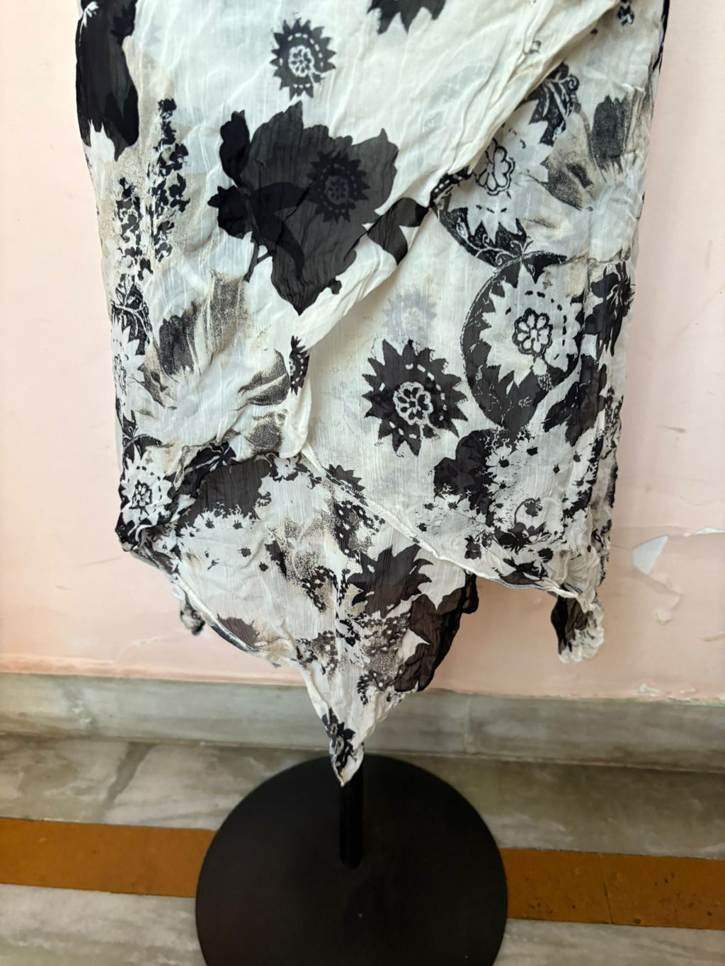 white/black floral dress (44-46inch)
